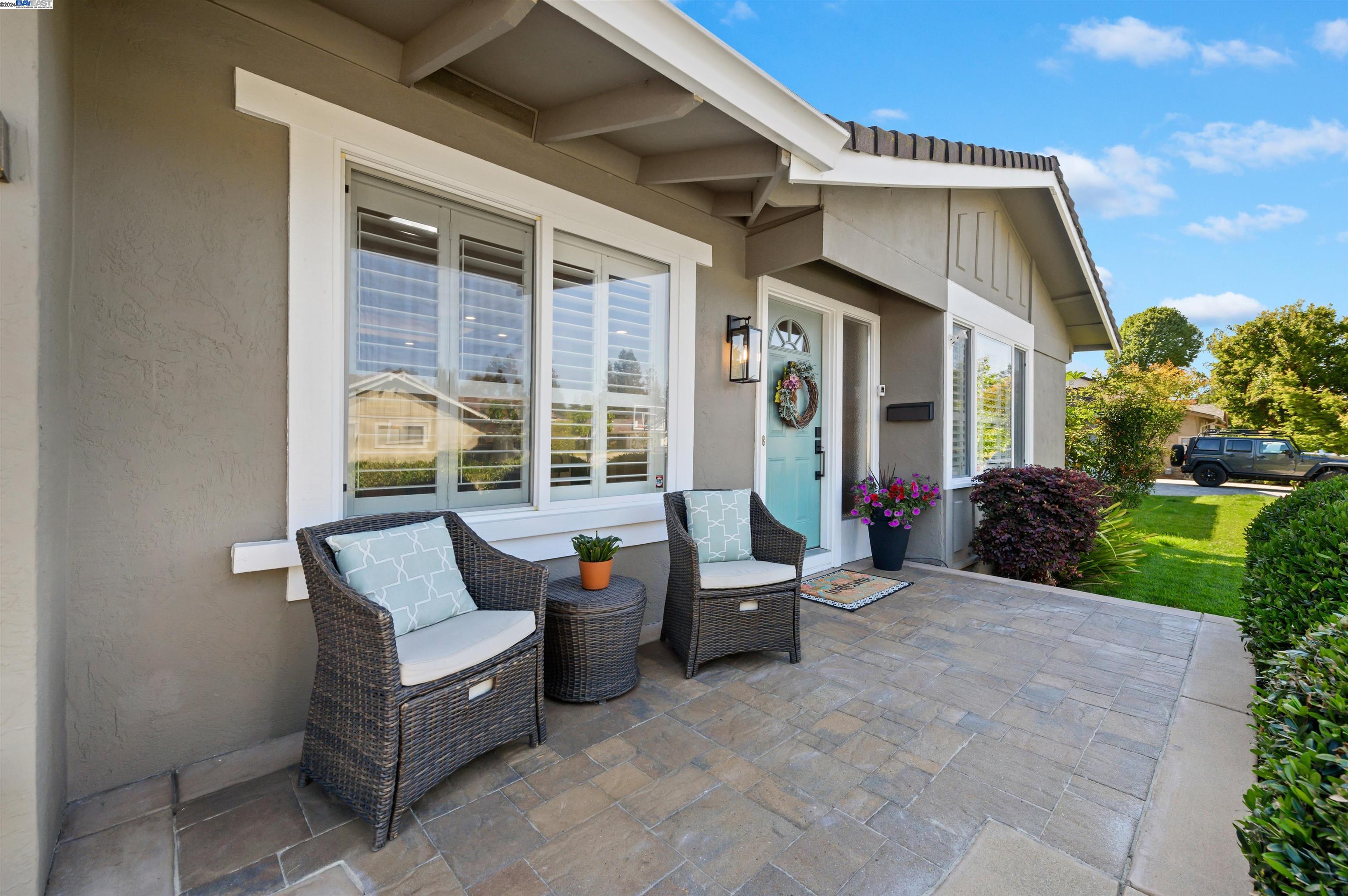 2506 Sanderling Dr