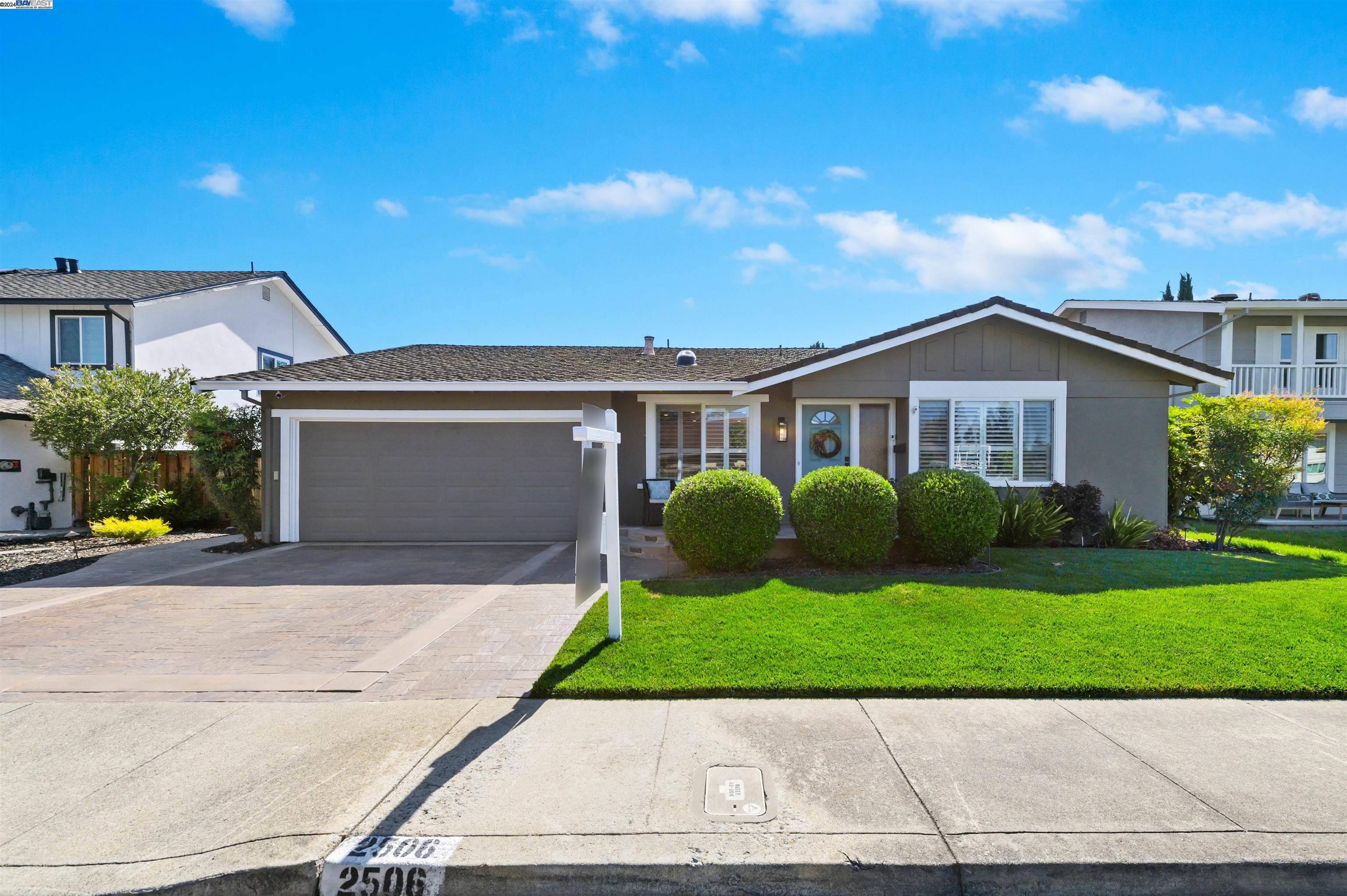 2506 Sanderling Dr