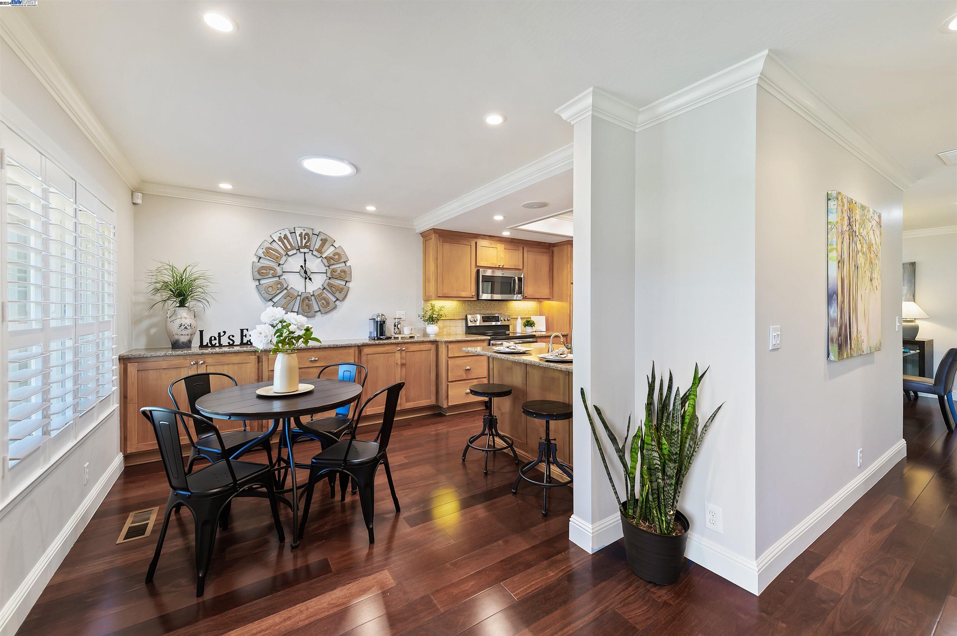 2506 Sanderling Dr