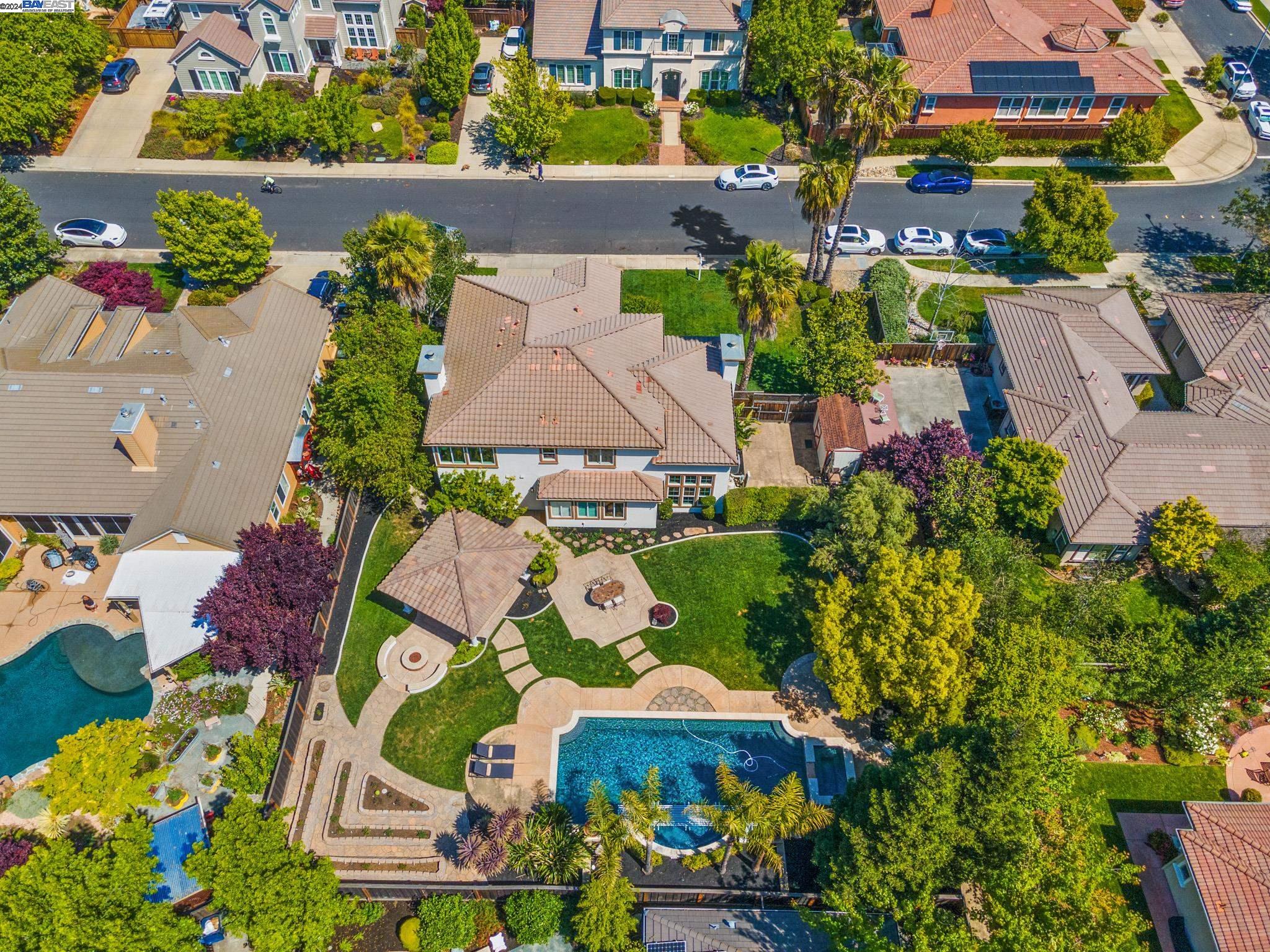 687 Trinity Hills Ln