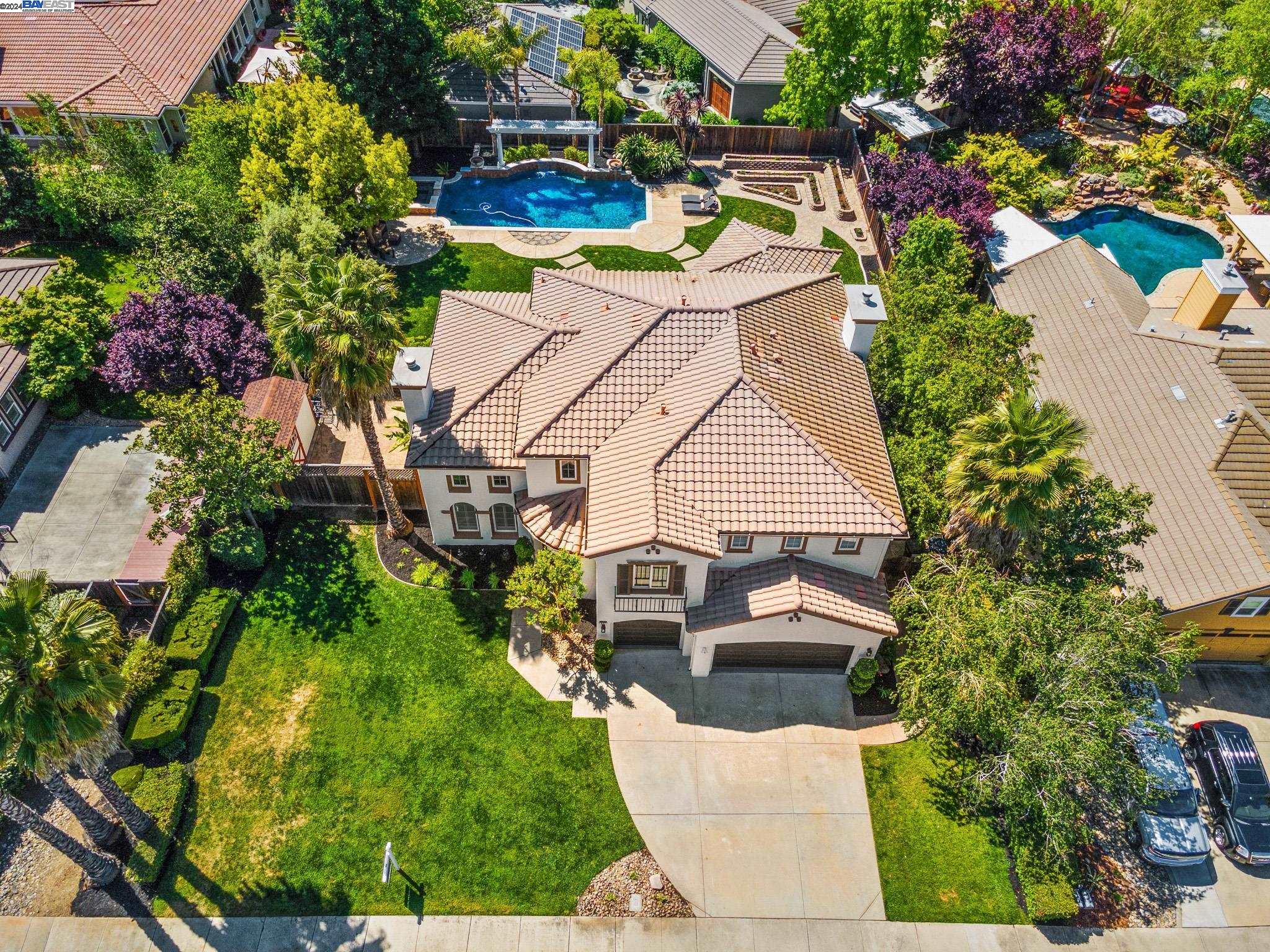 687 Trinity Hills Ln