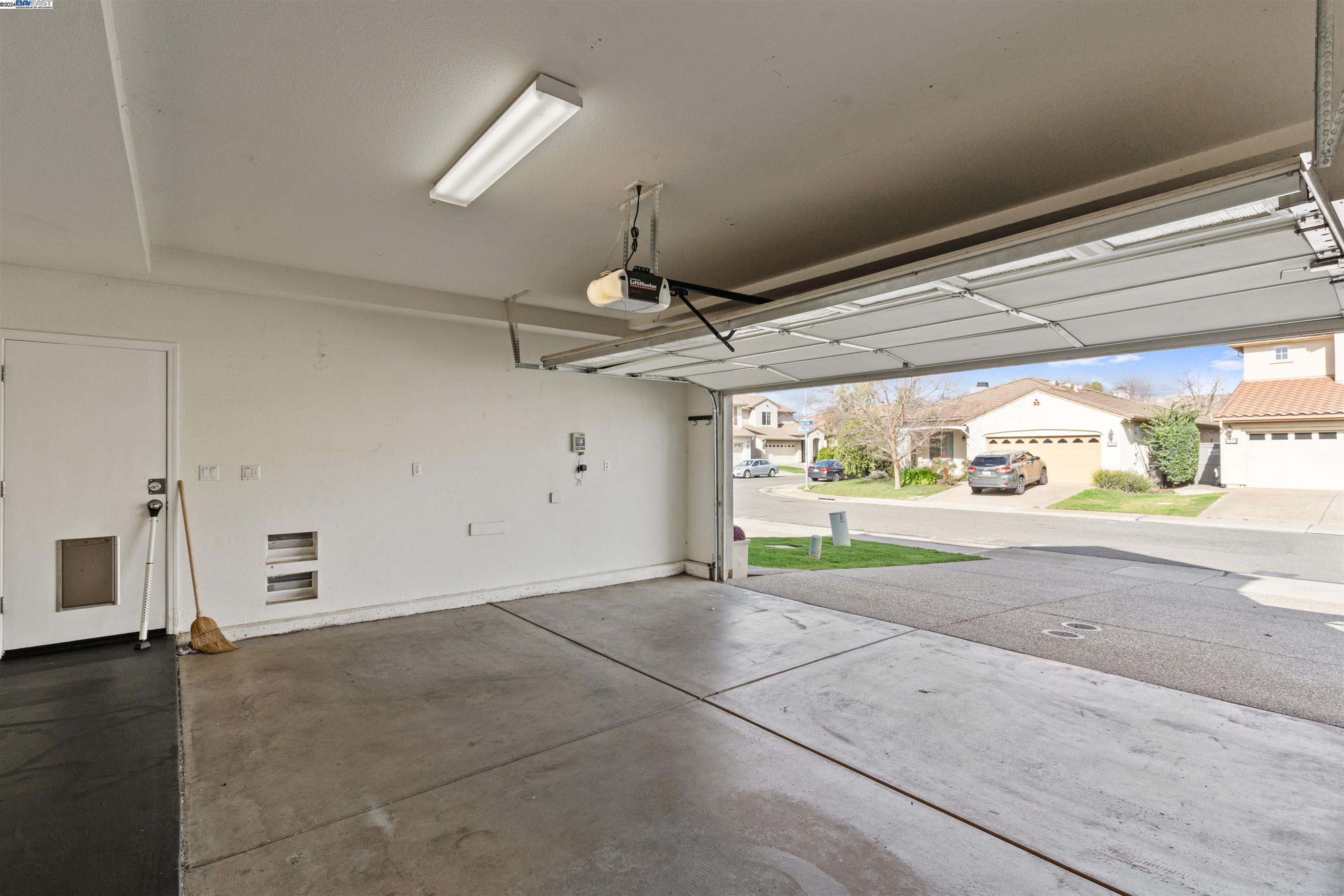 11840 White Rain Way