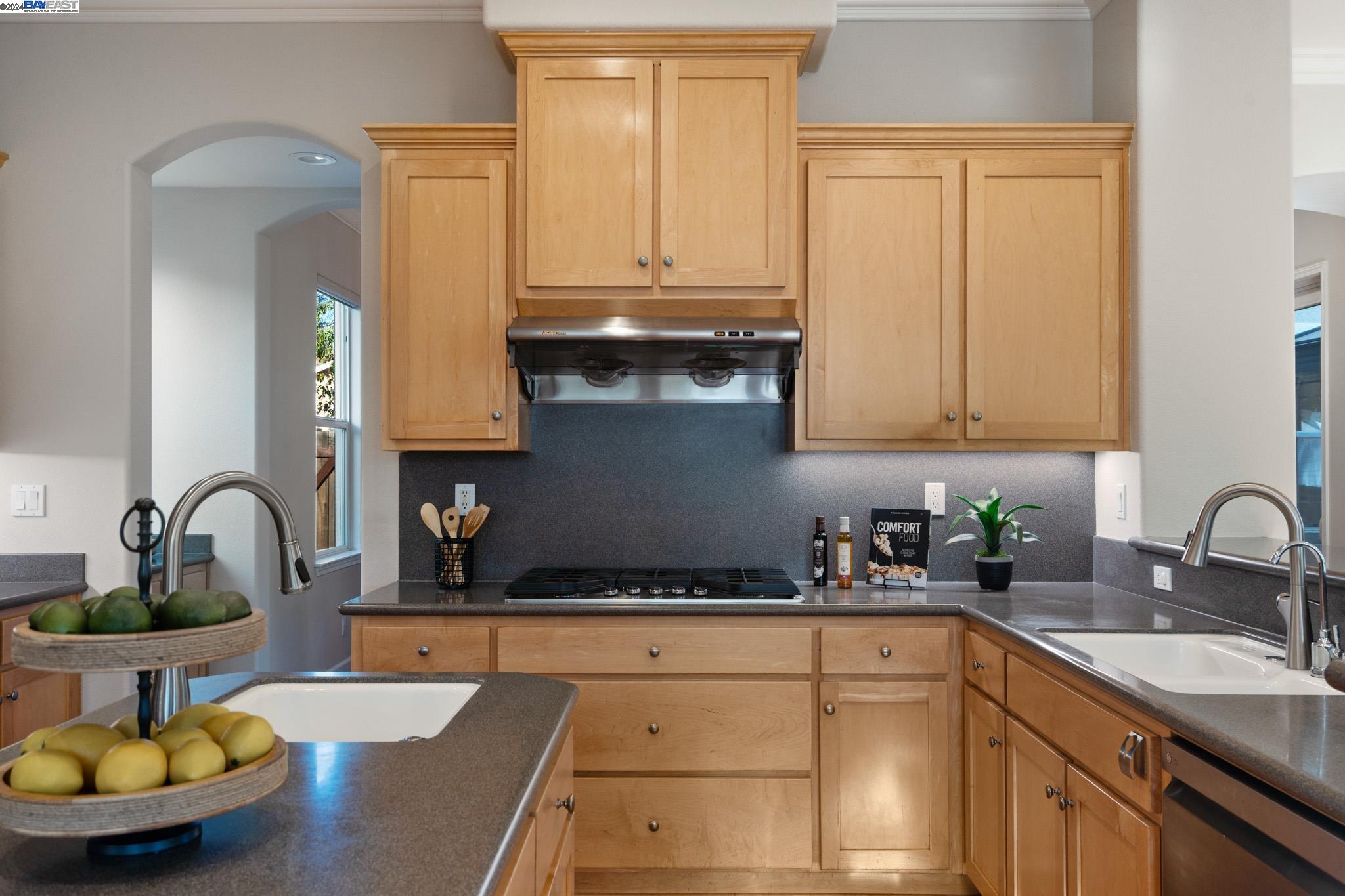 1801 Vetta Dr