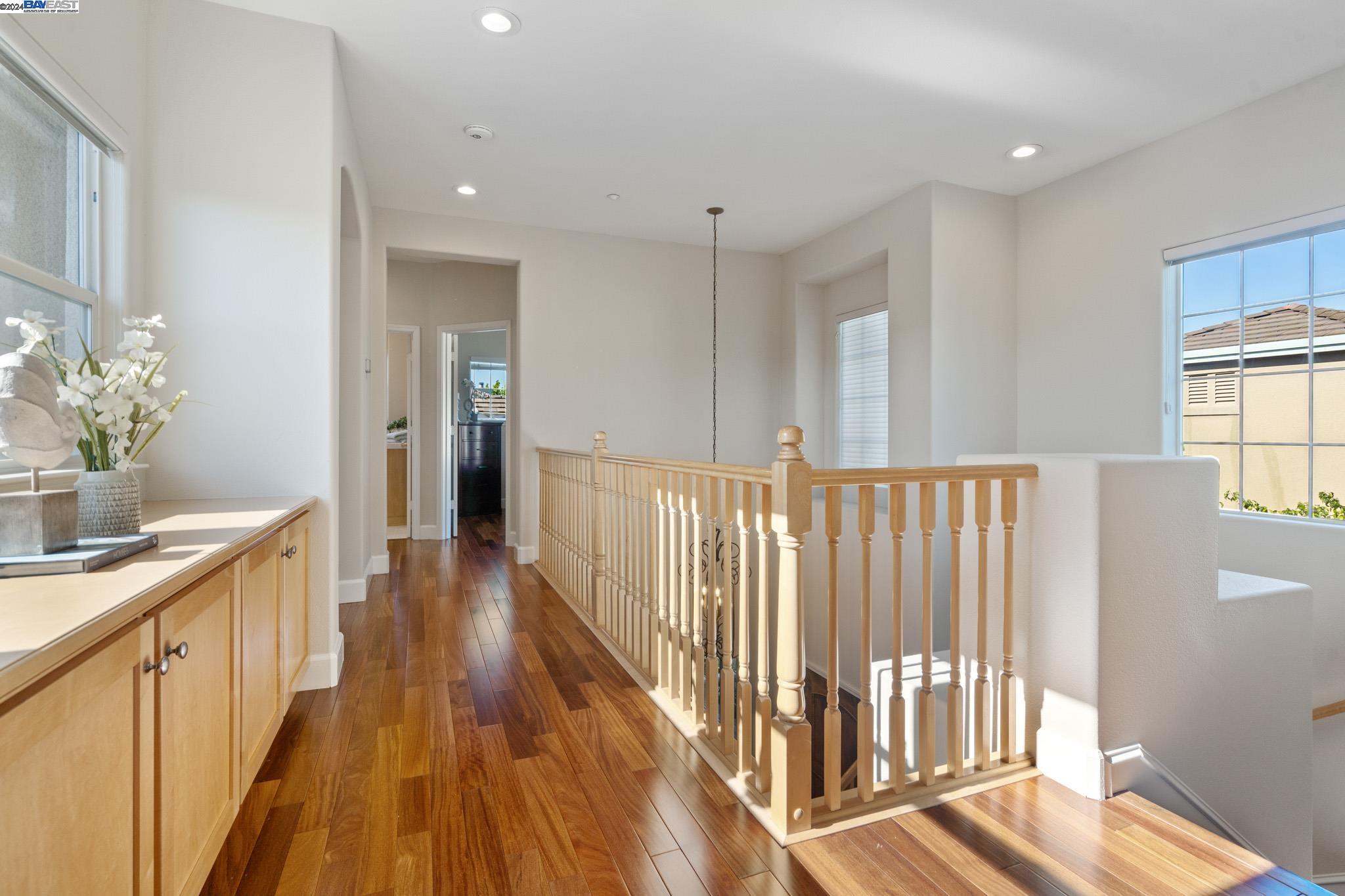 1801 Vetta Dr
