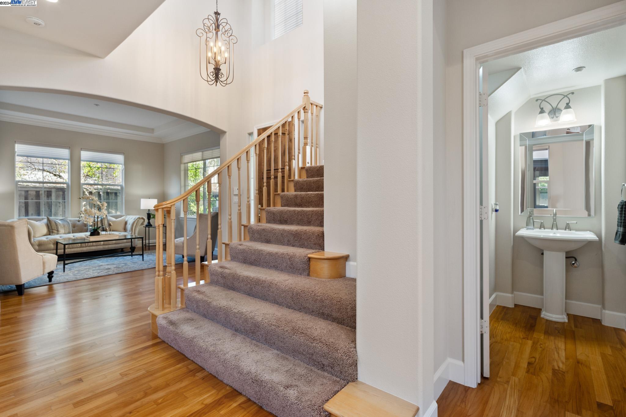 1801 Vetta Dr