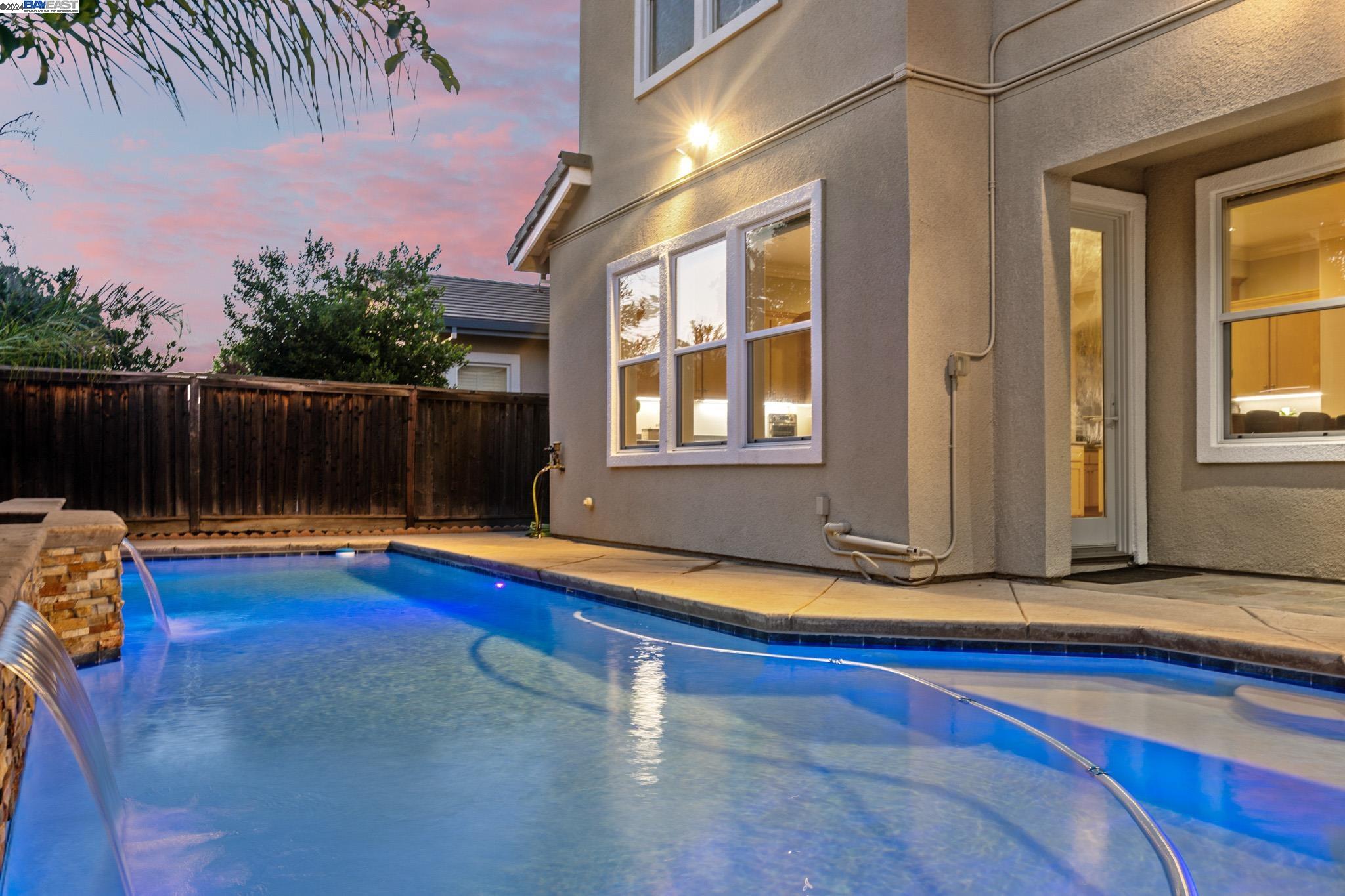 1801 Vetta Dr