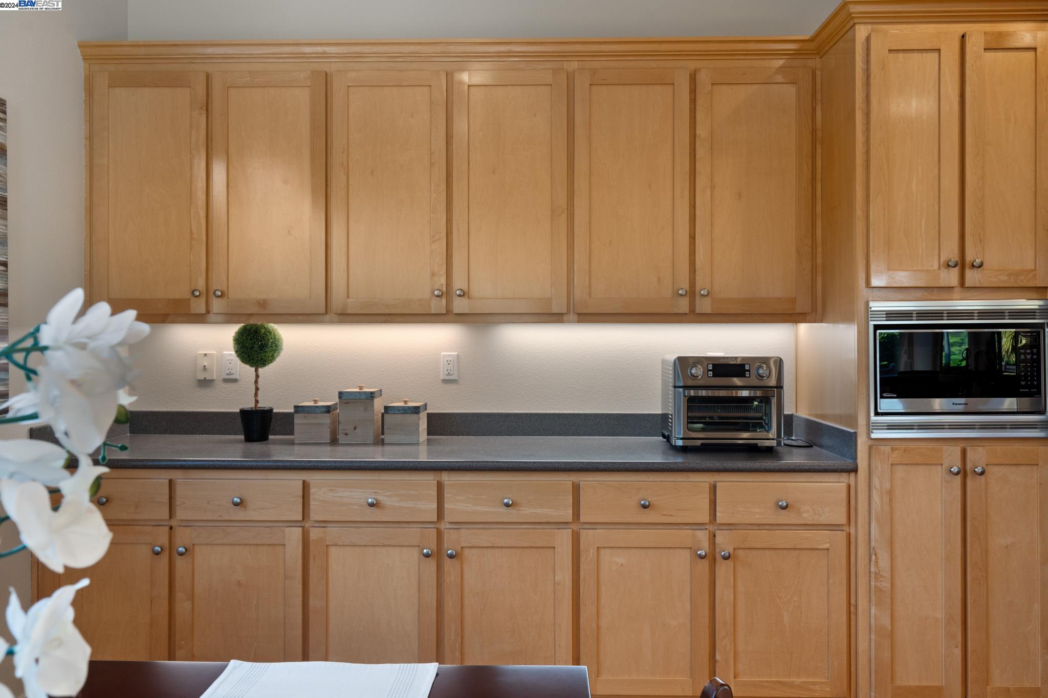 1801 Vetta Dr