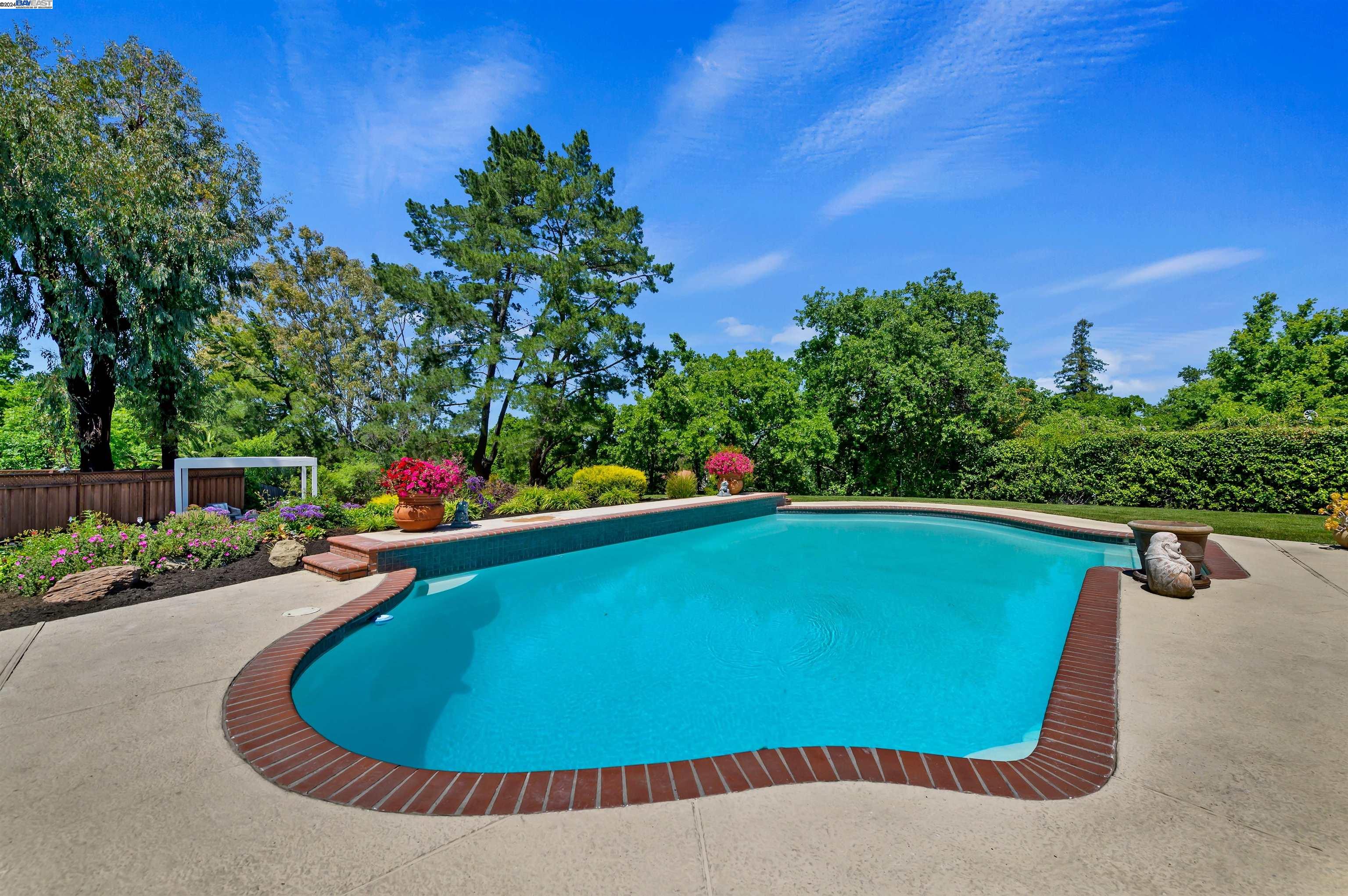 3565 Arbor Ct