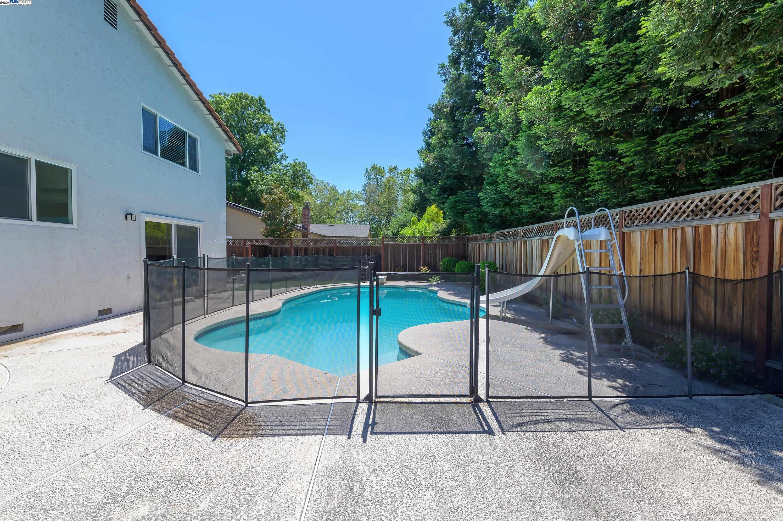 5814 Arthur Dr