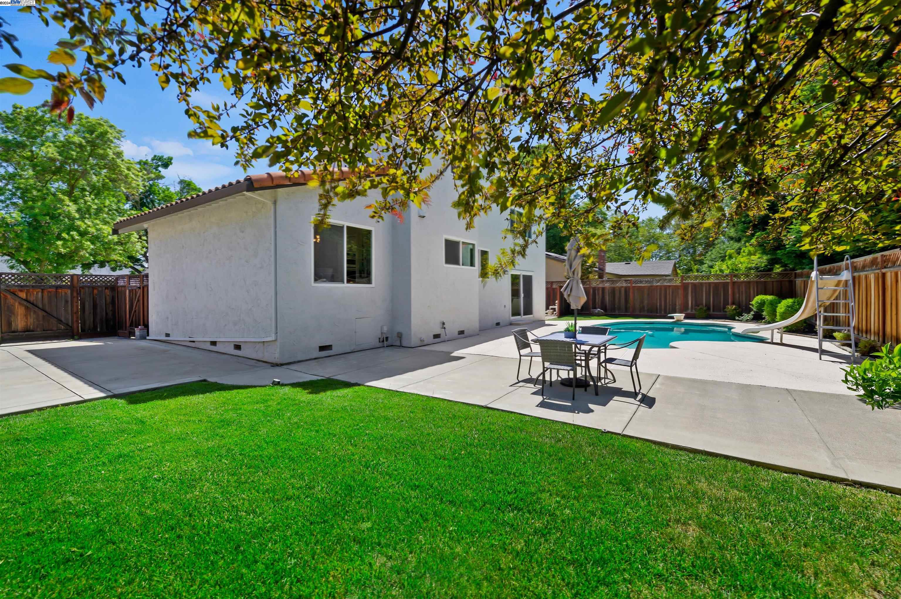 5814 Arthur Dr