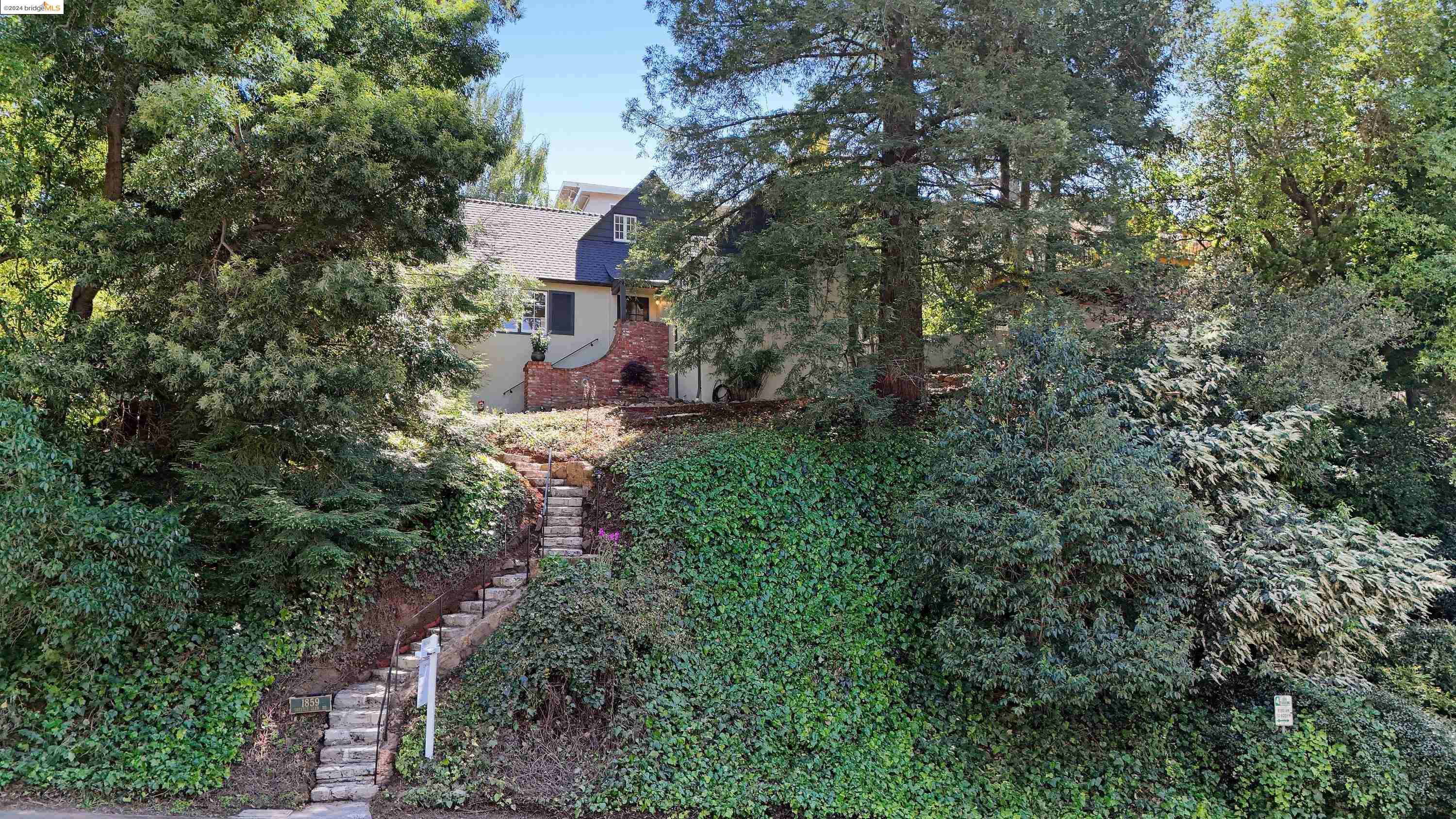 1859 Trestle Glen
