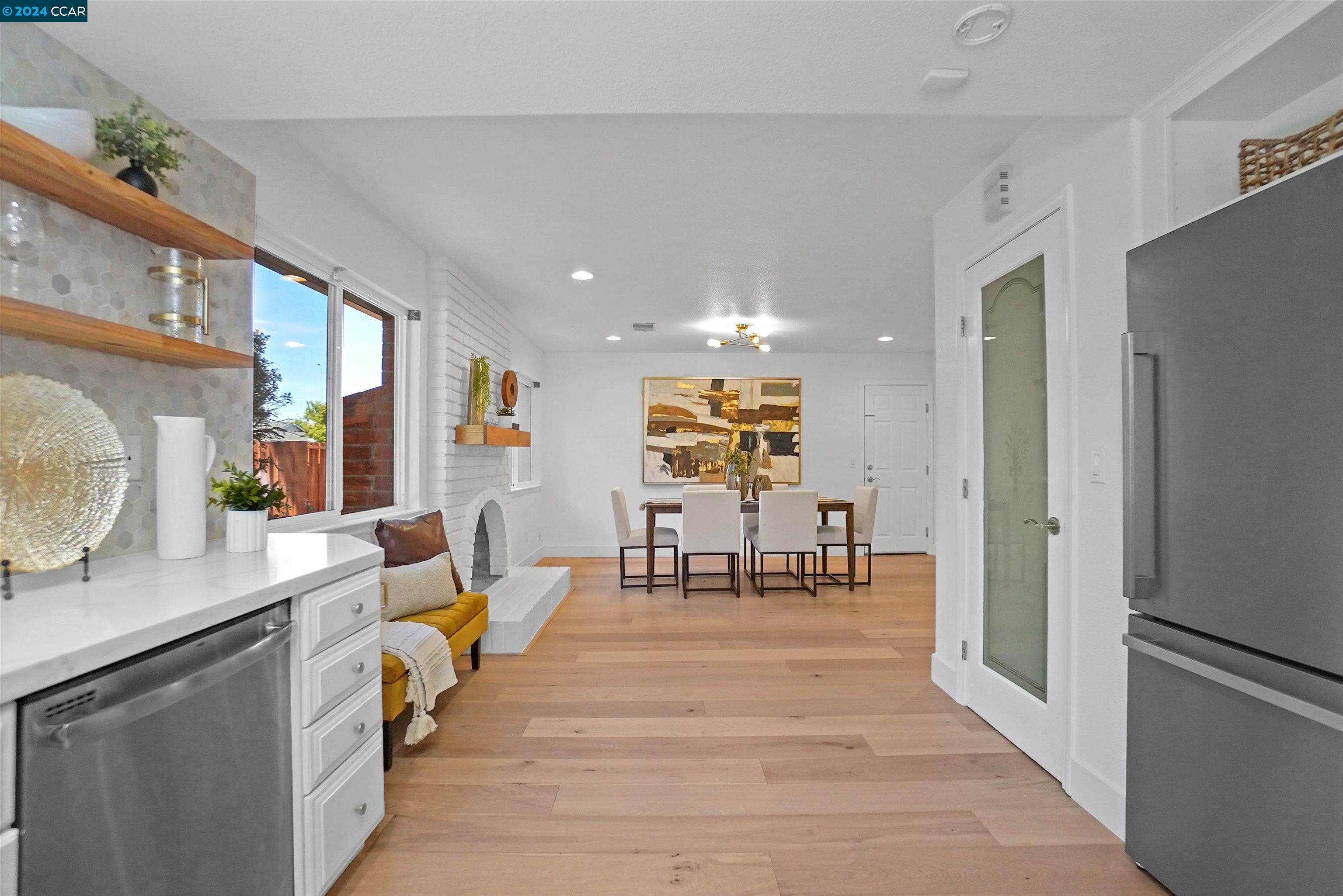 198 Dayton Ct