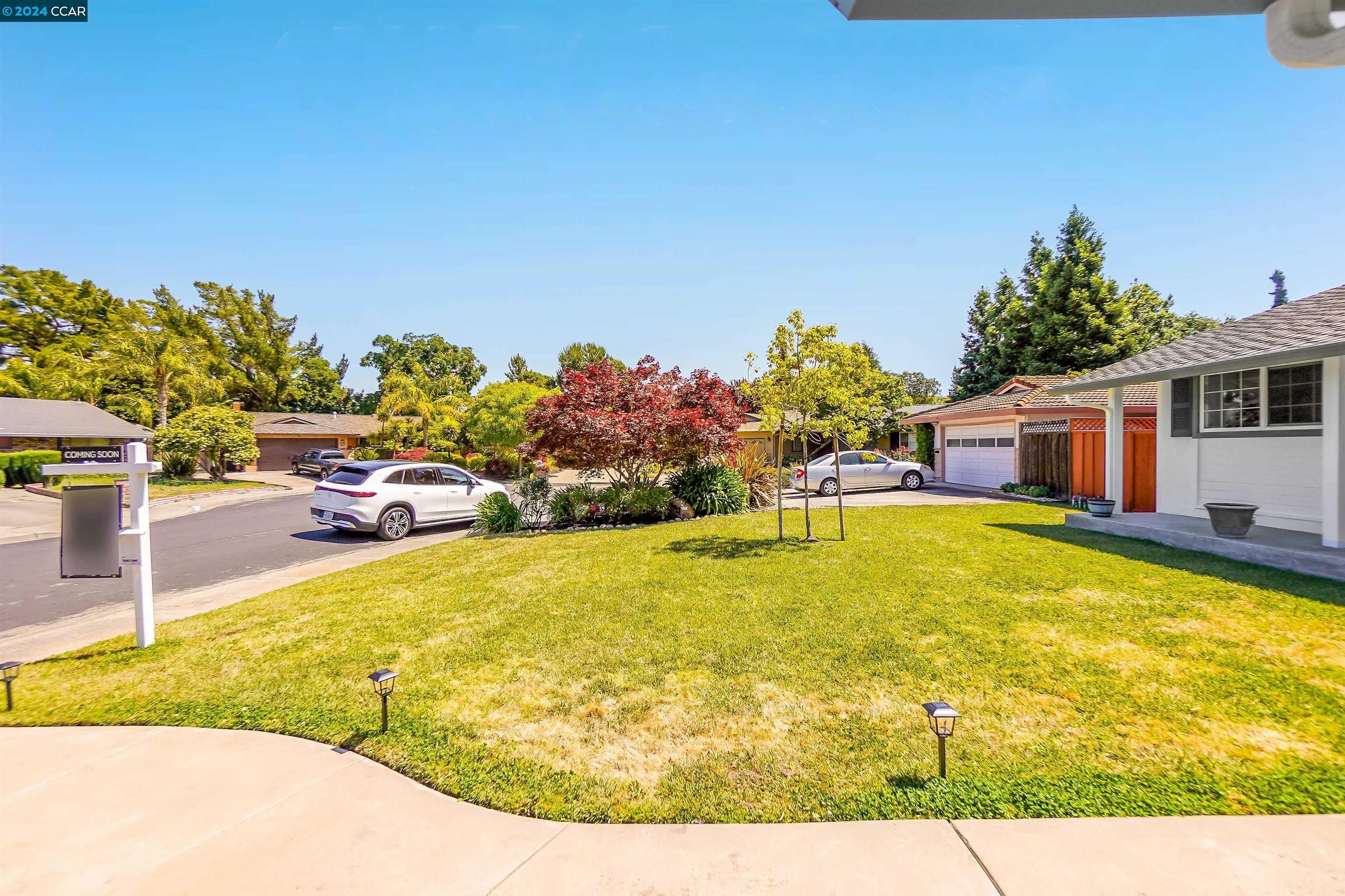 198 Dayton Ct