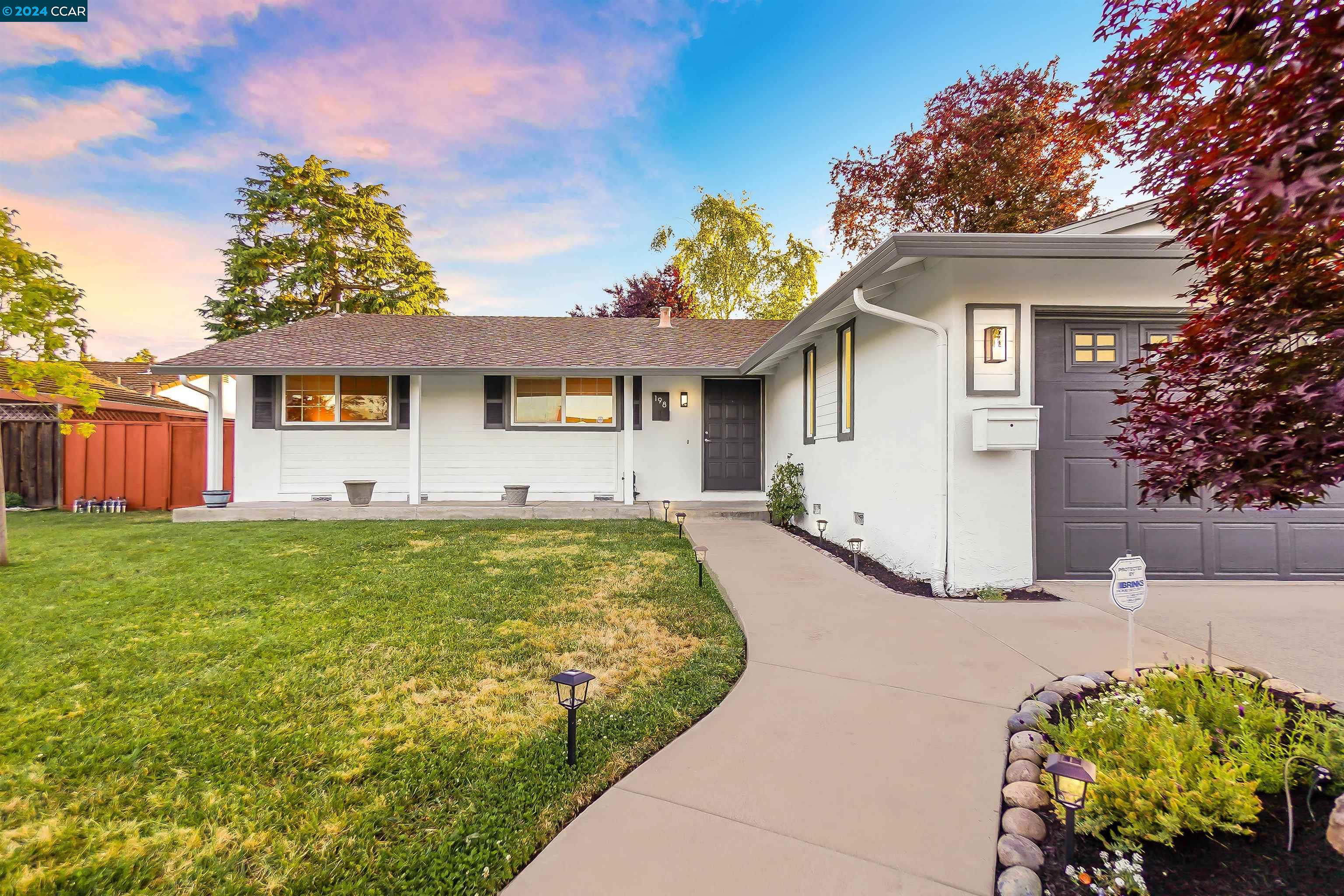 198 Dayton Ct