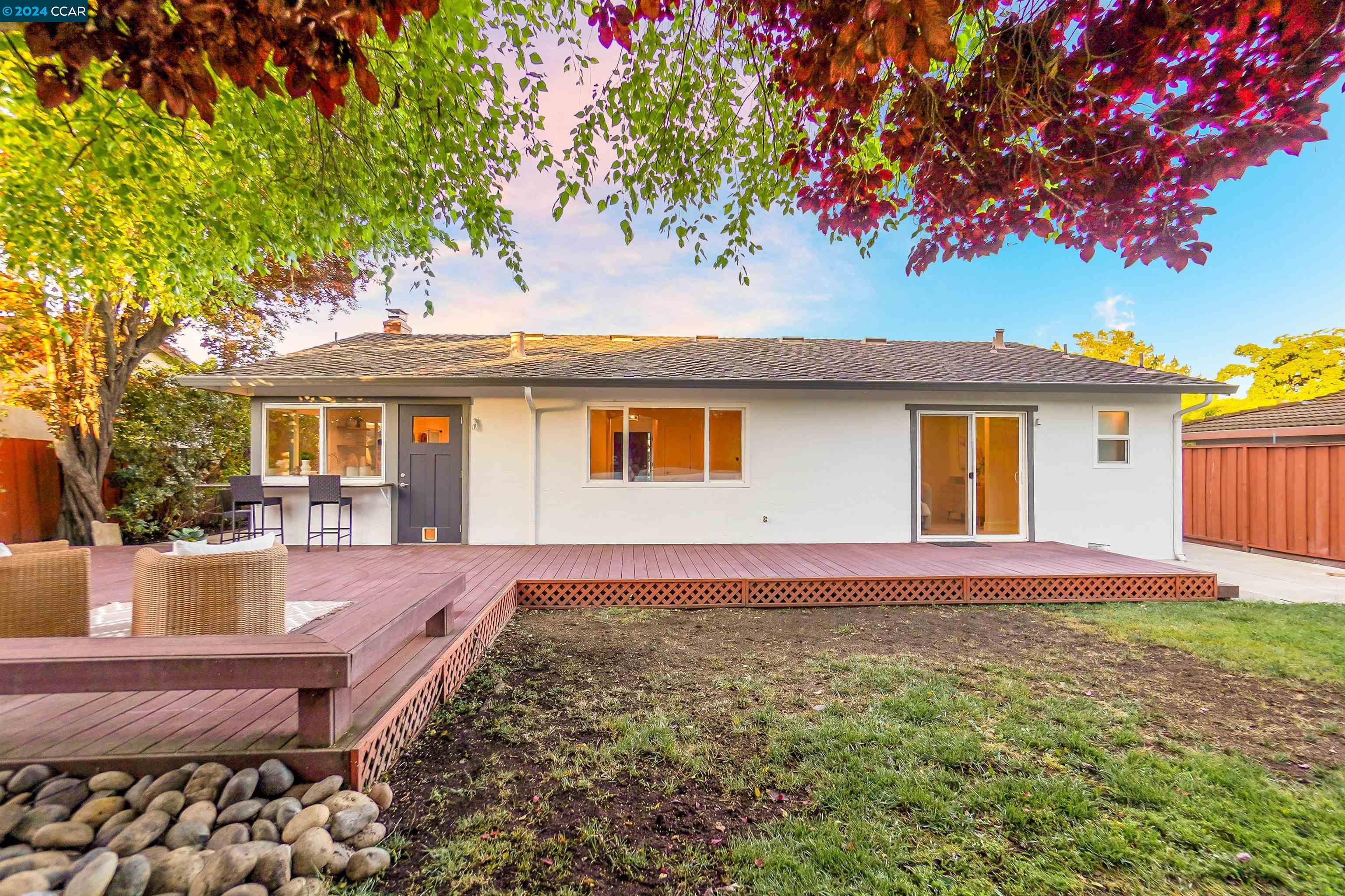 198 Dayton Ct