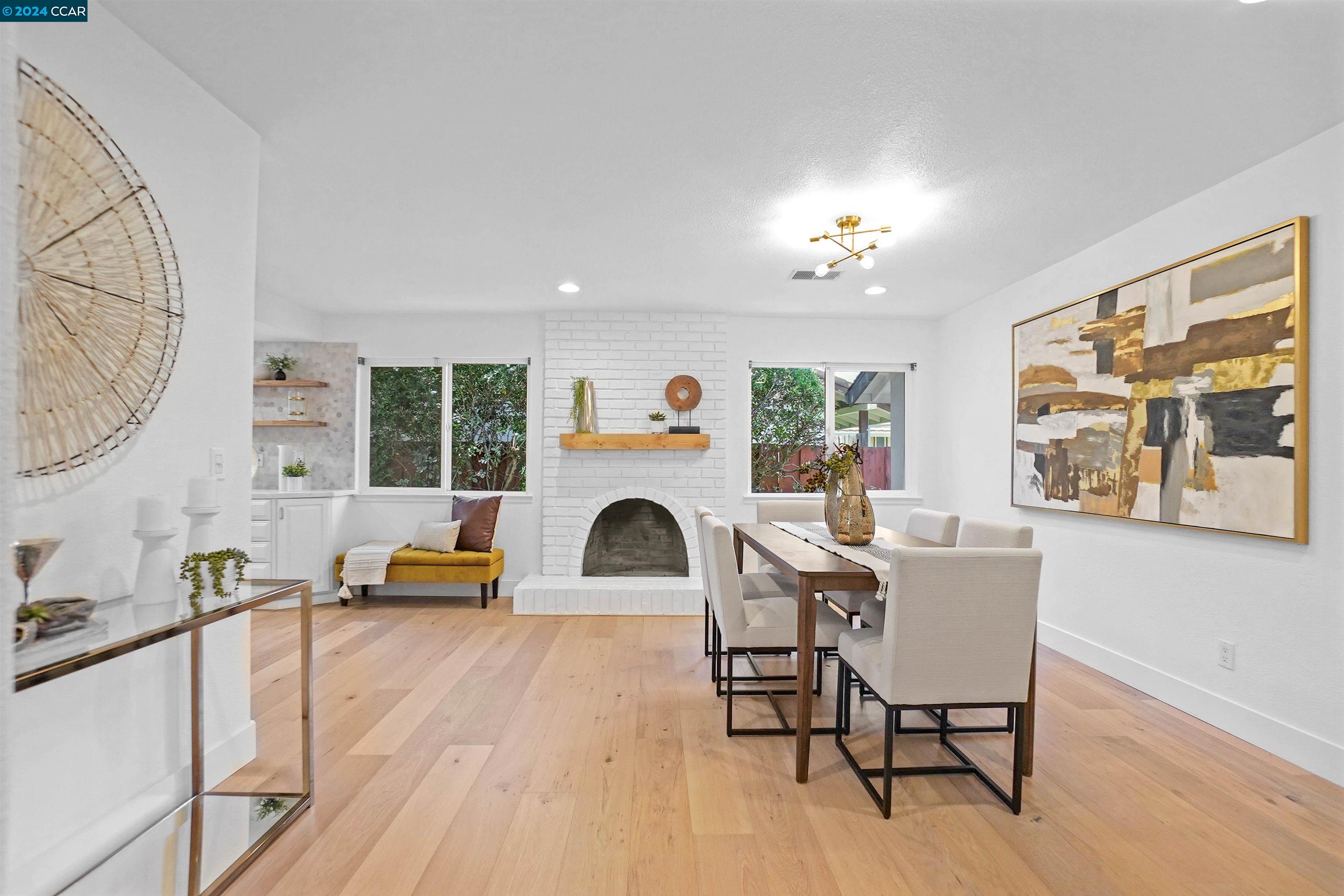 198 Dayton Ct