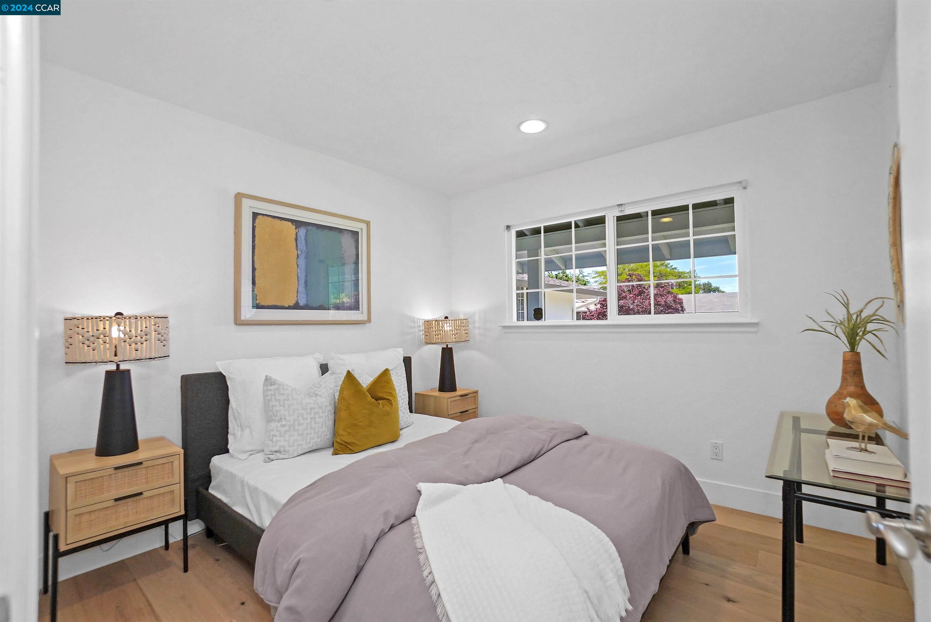 198 Dayton Ct