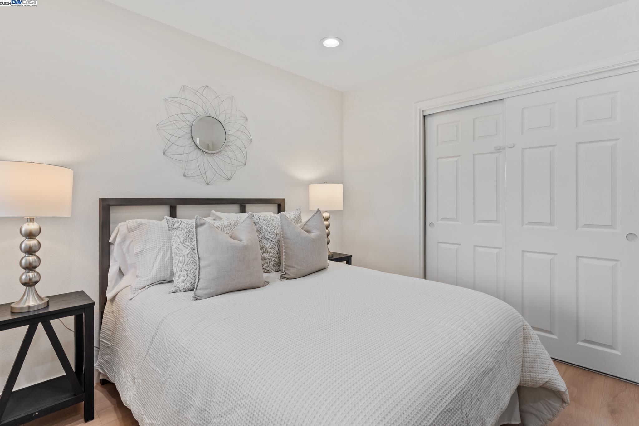 694 Sonoma Ct