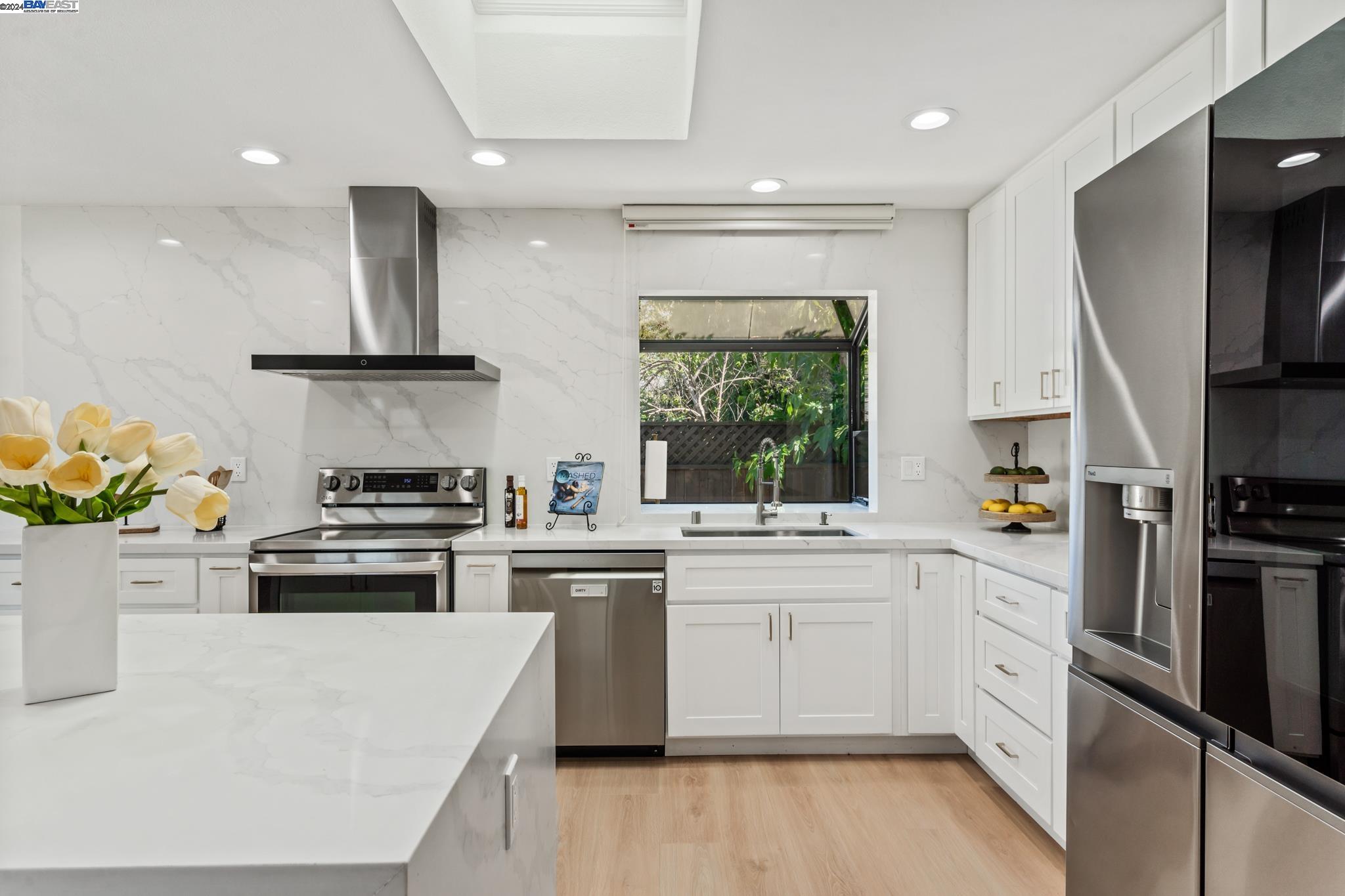 694 Sonoma Ct