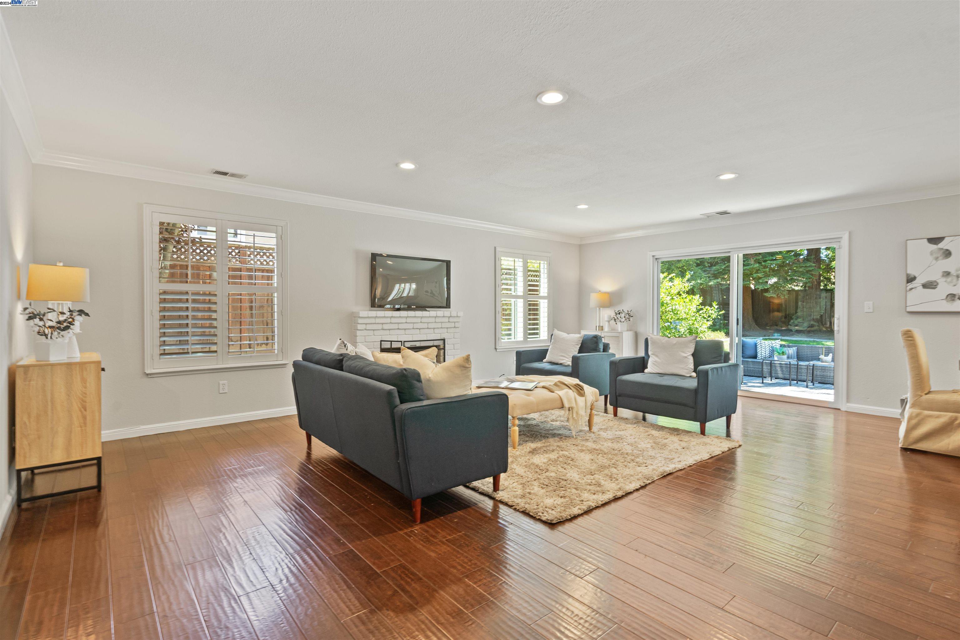 50 San Carlo Ct