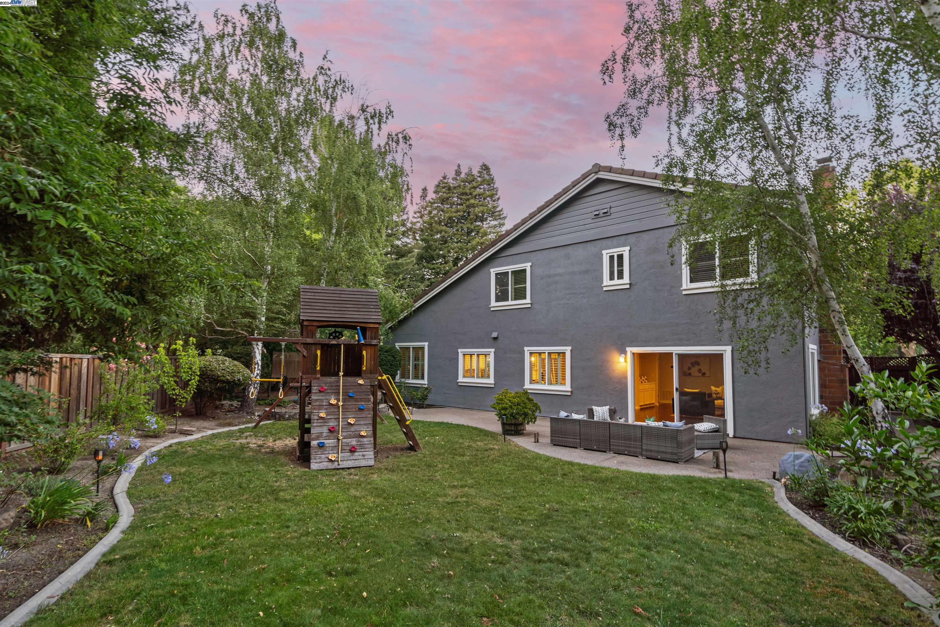 50 San Carlo Ct