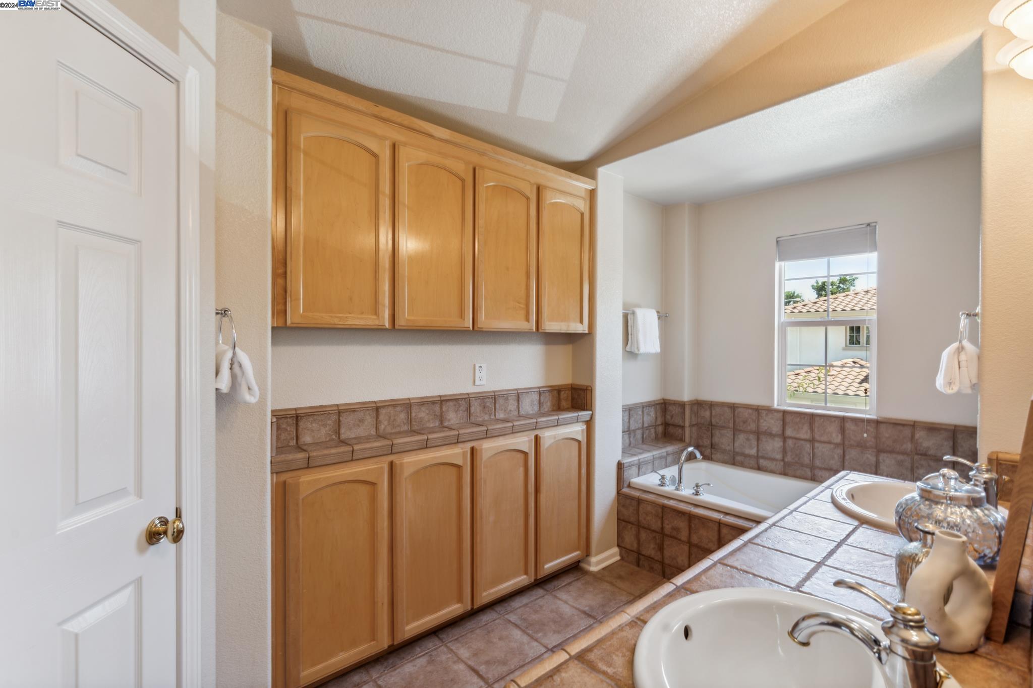 4254 Escudo Ct