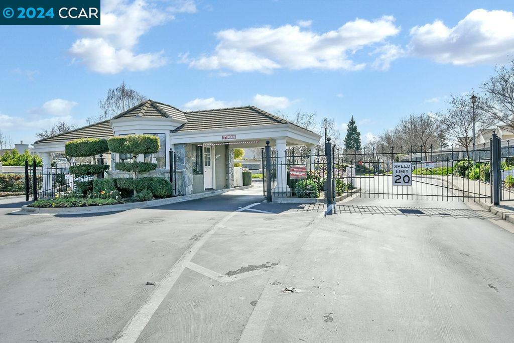 1840 Crispin Dr