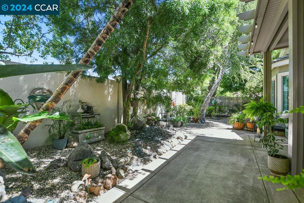1840 Crispin Dr