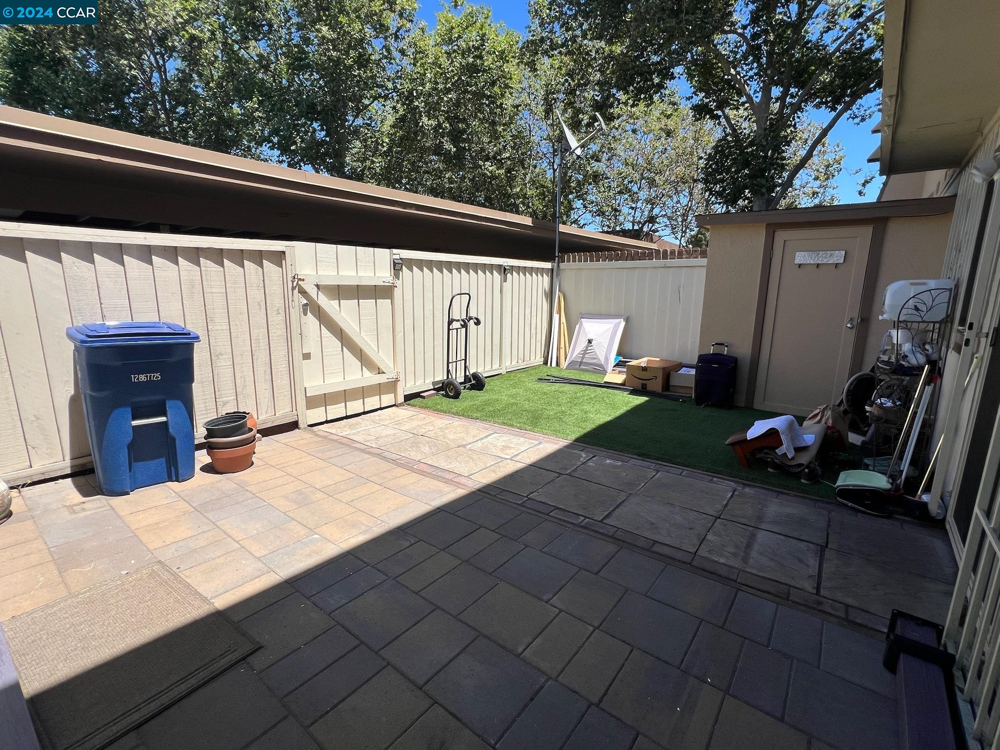 27847 Hummingbird Ct