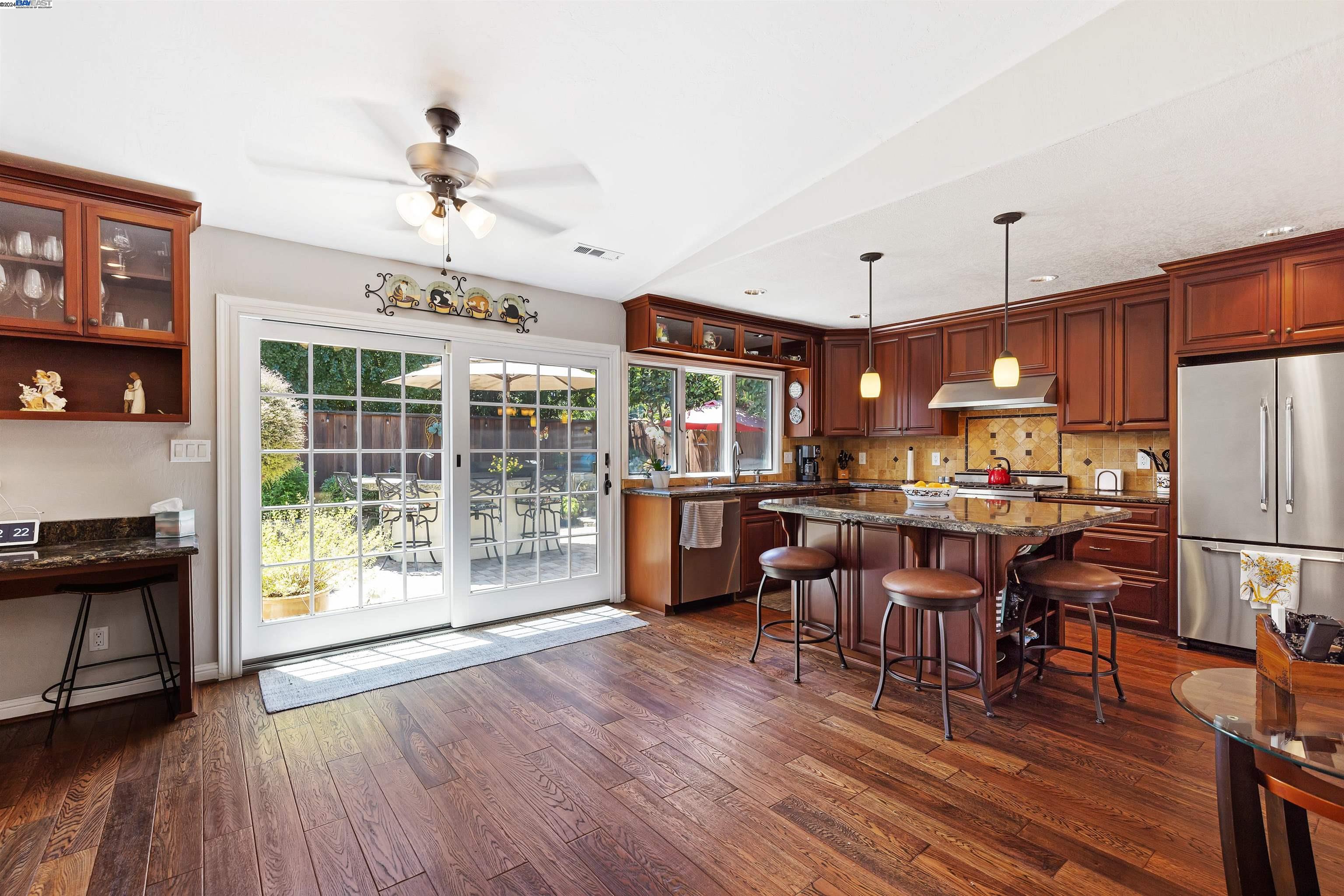 5962 Hansen Dr