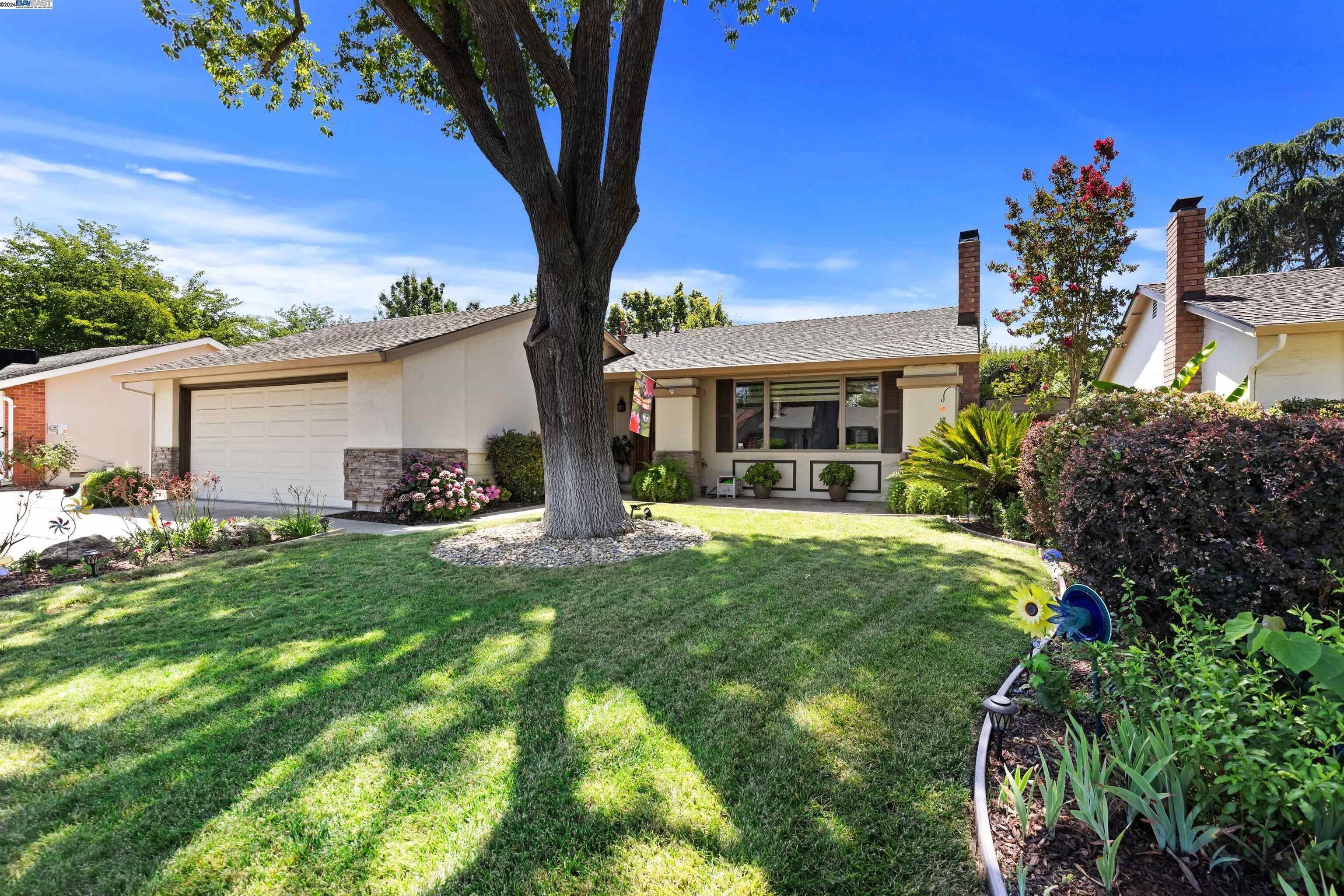 5962 Hansen Dr