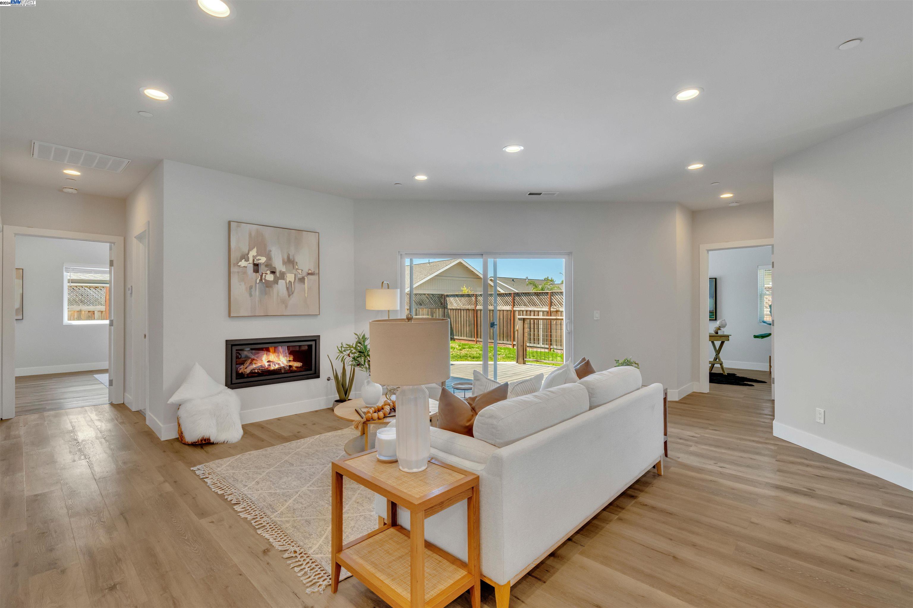 3626 Hemlock Ct