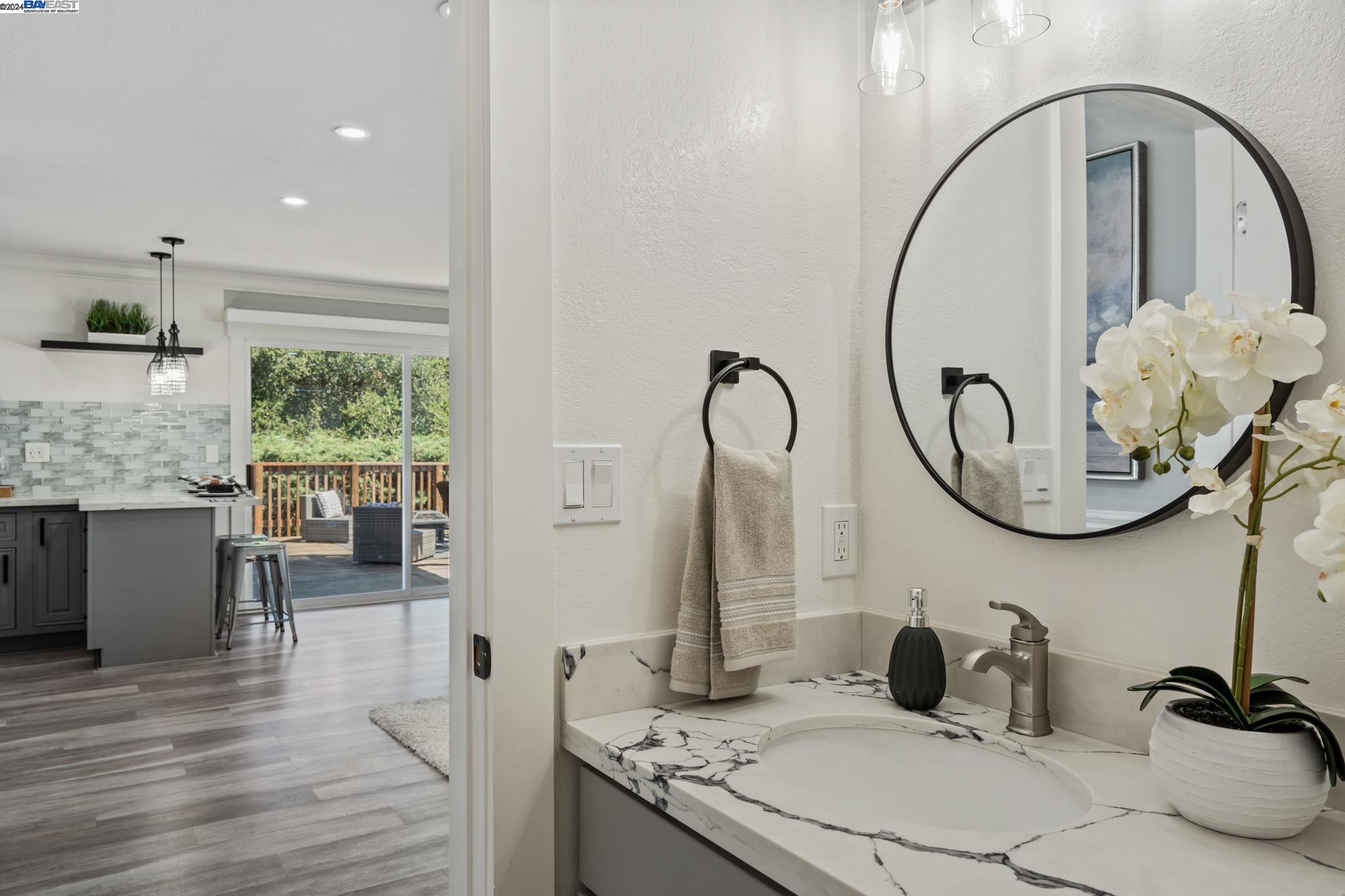 3624 La Mesa Dr
