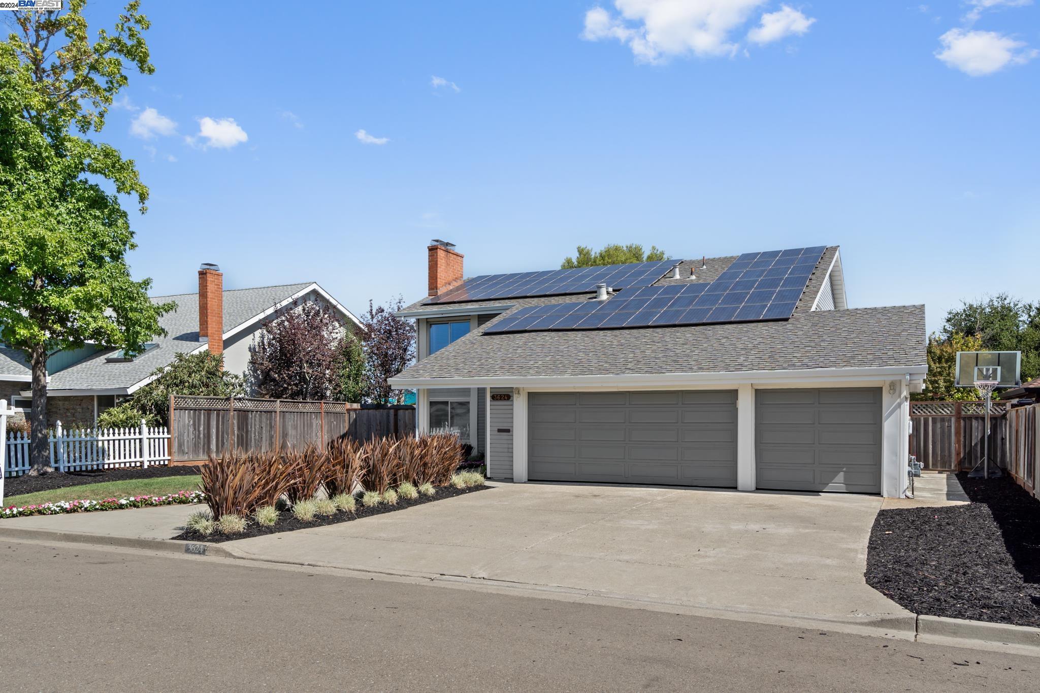 3624 La Mesa Dr