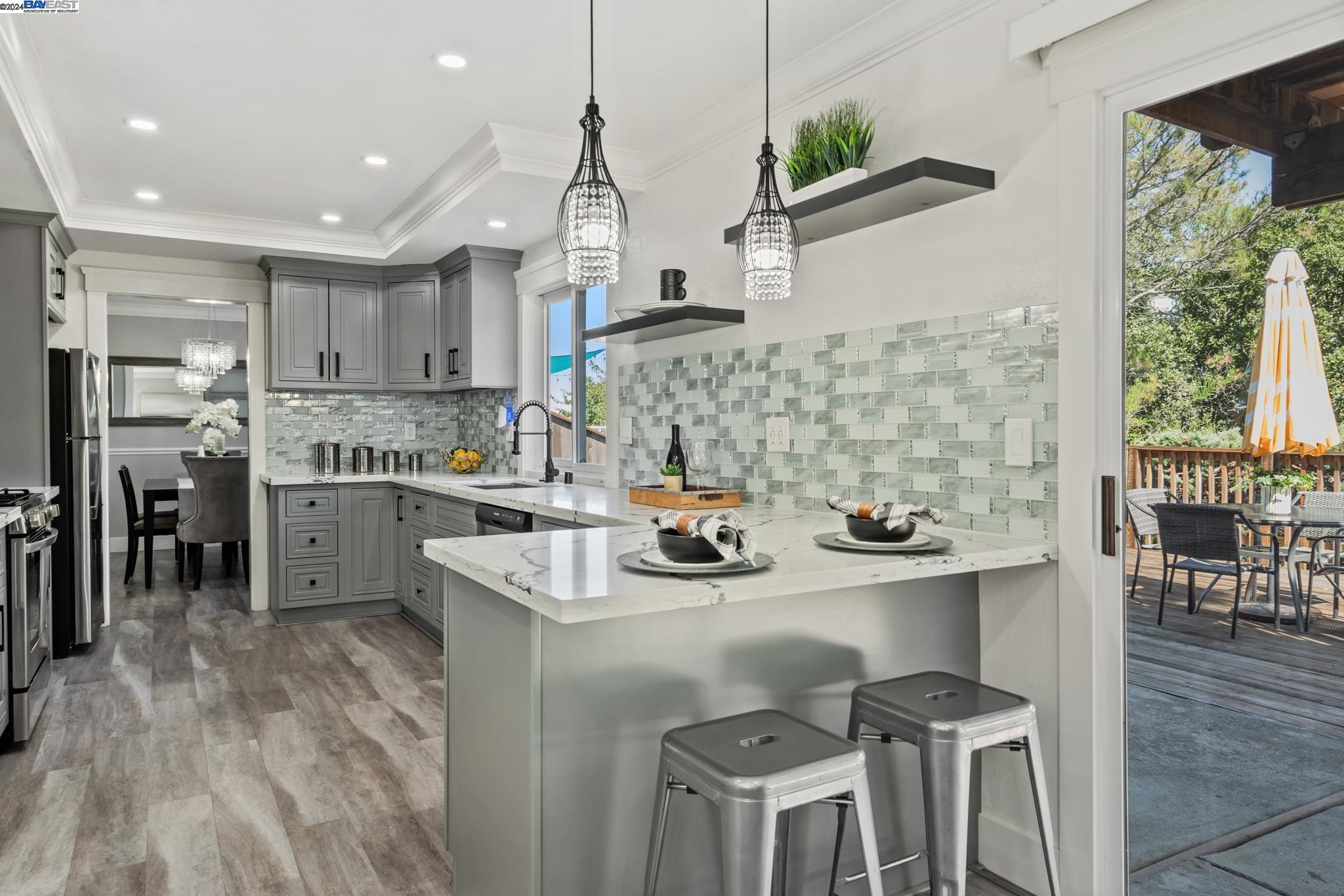 3624 La Mesa Dr