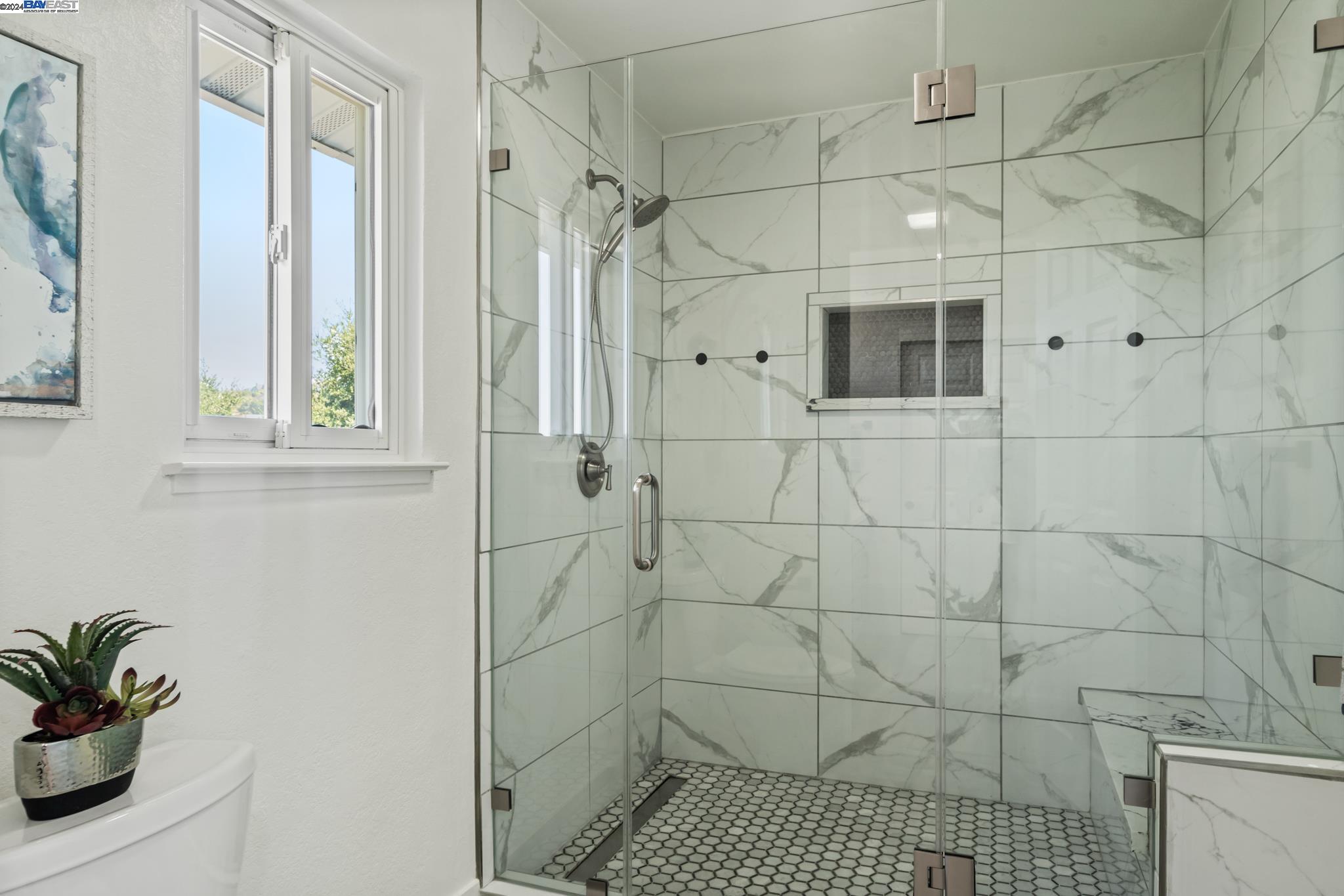 3624 La Mesa Dr