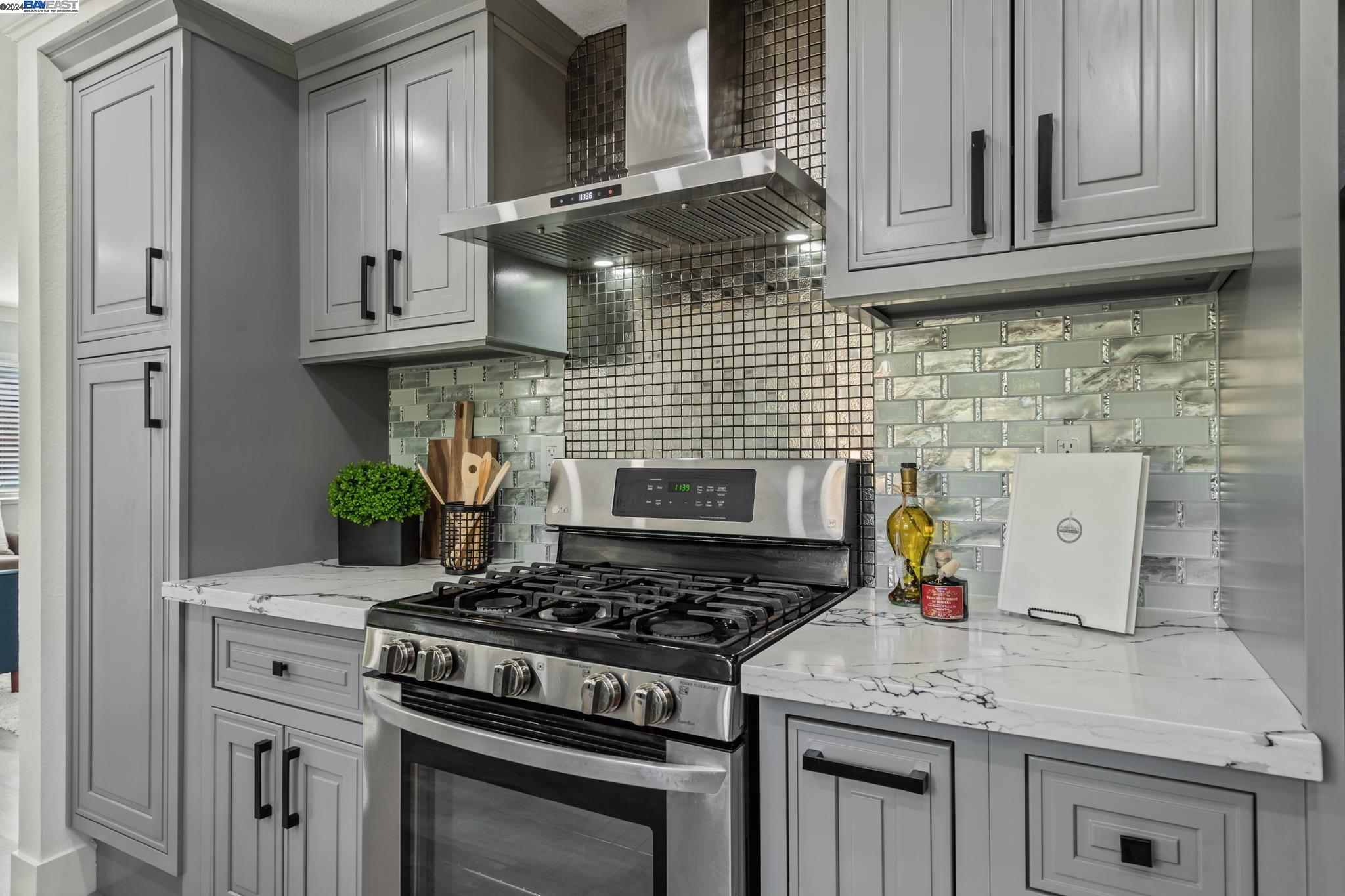 3624 La Mesa Dr