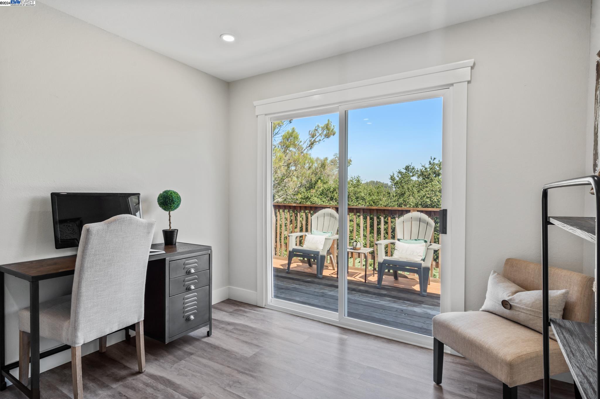 3624 La Mesa Dr