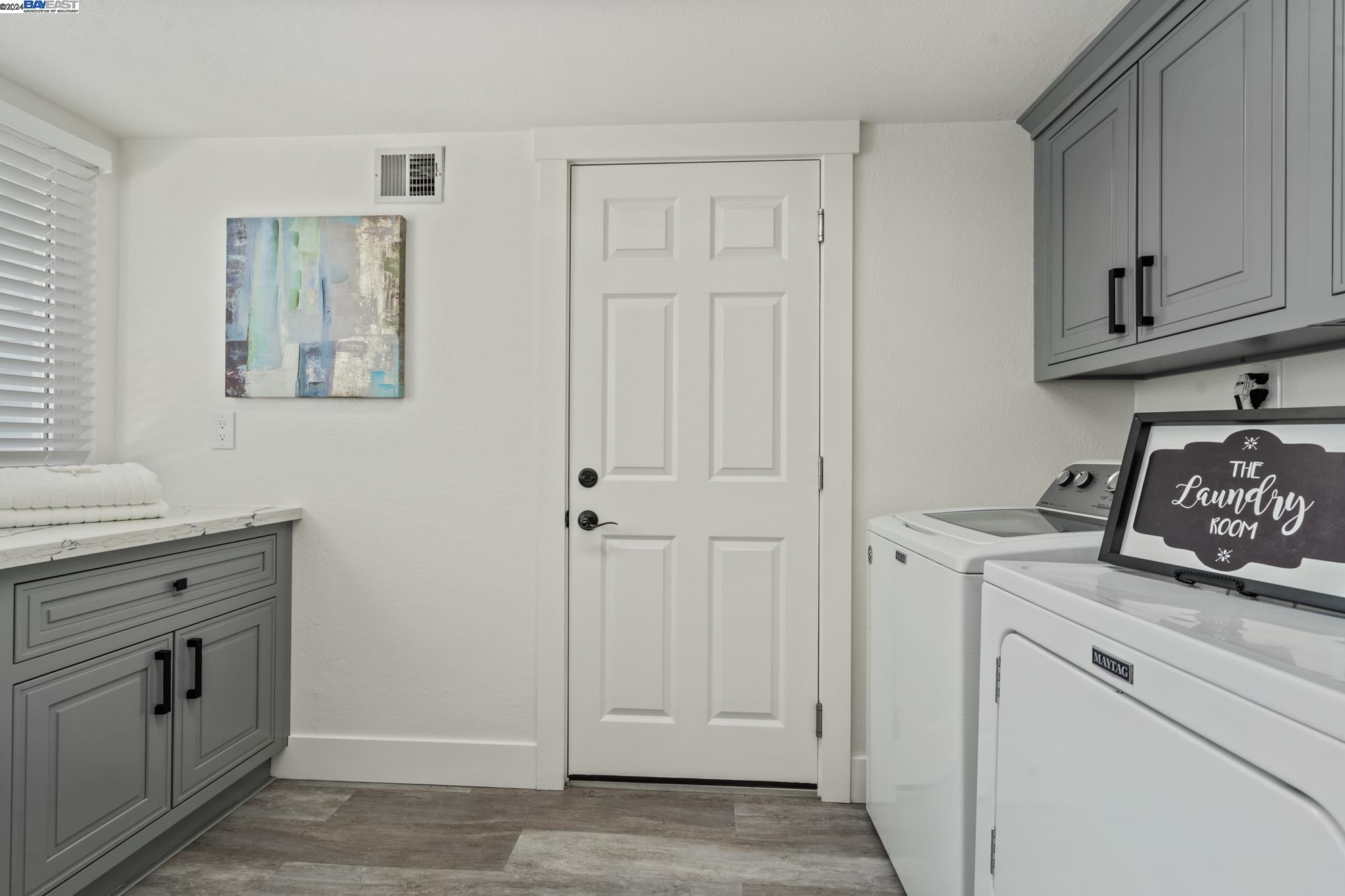 3624 La Mesa Dr