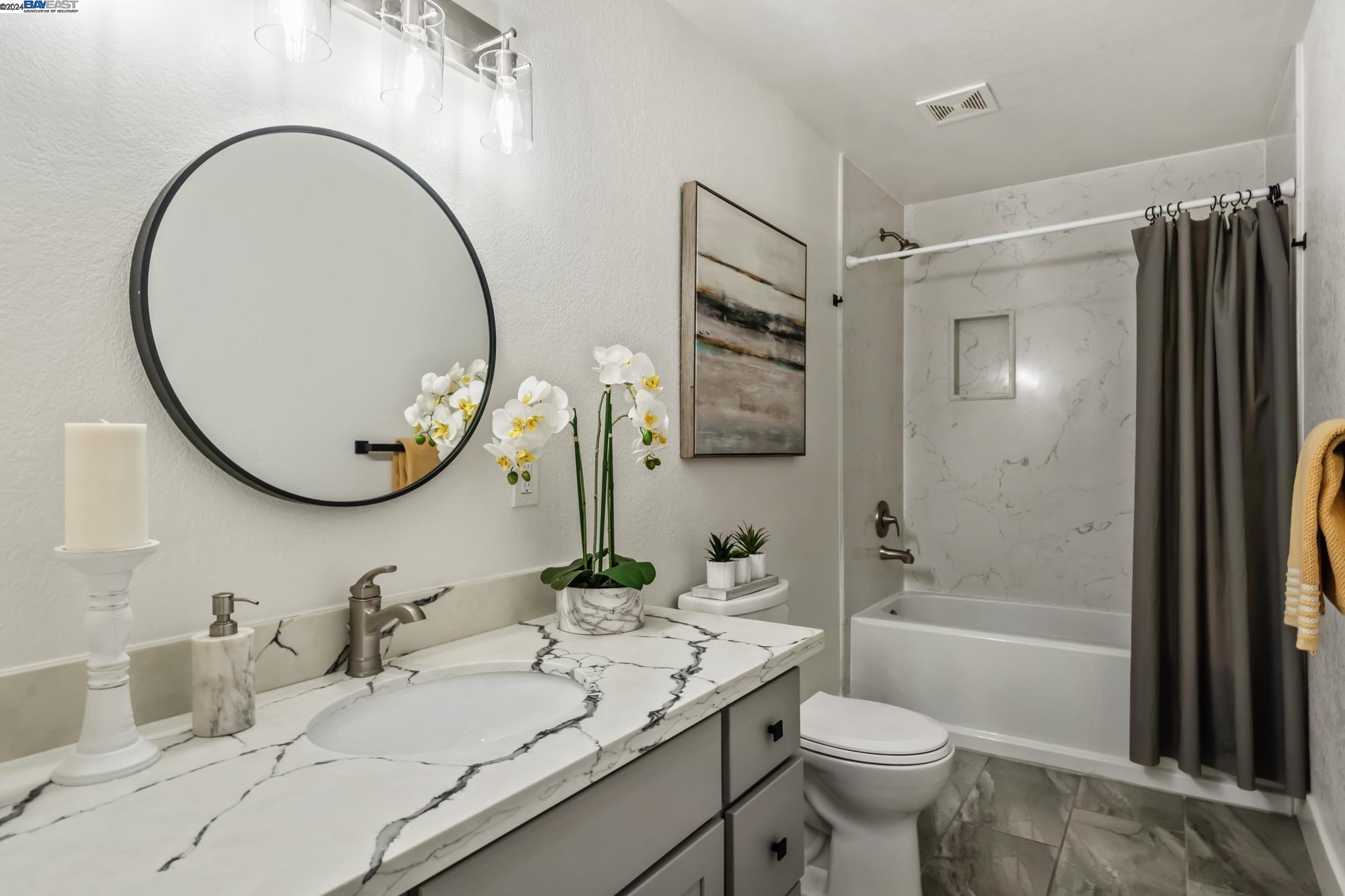 3624 La Mesa Dr