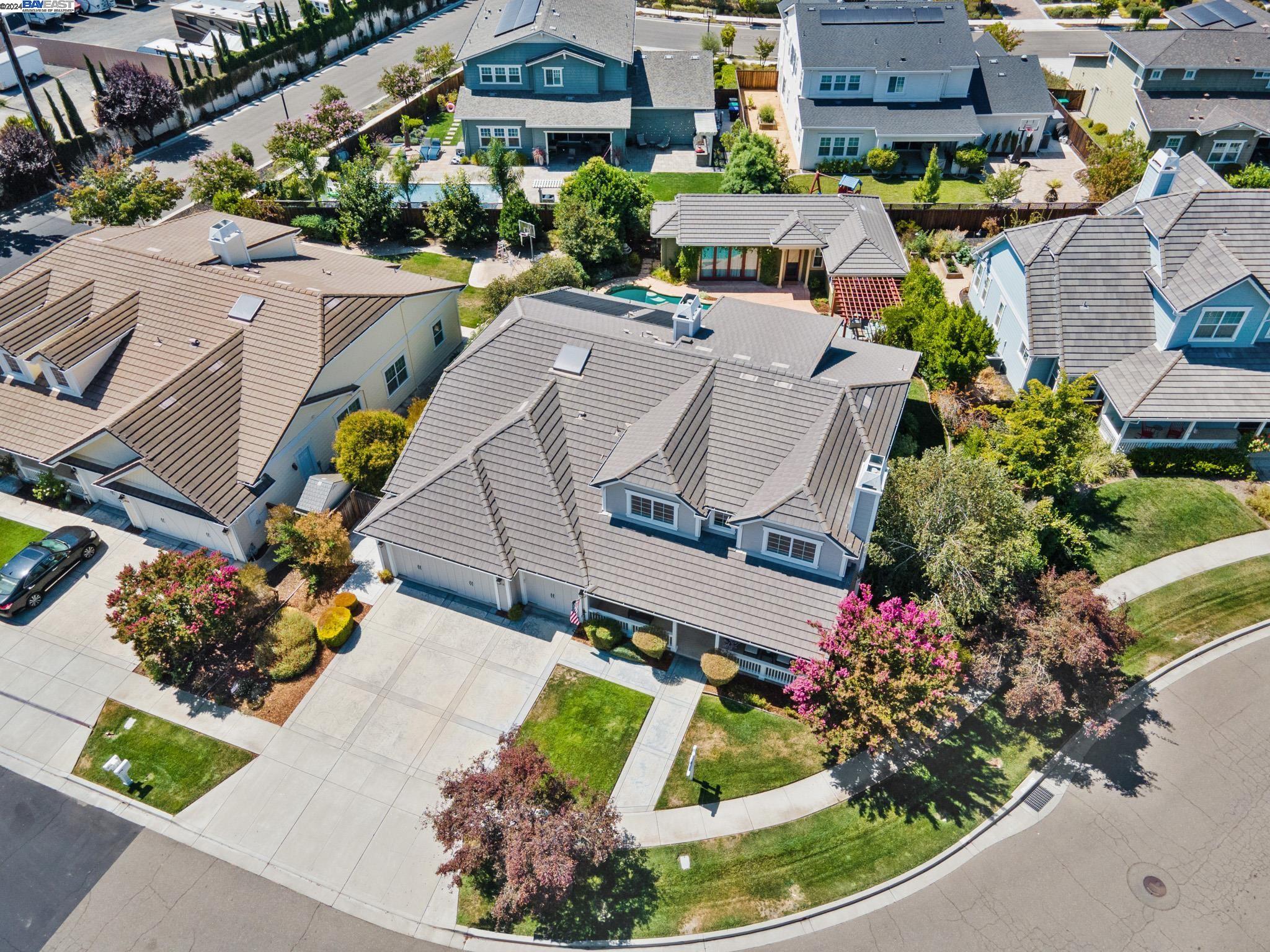 1616 Cindy Way