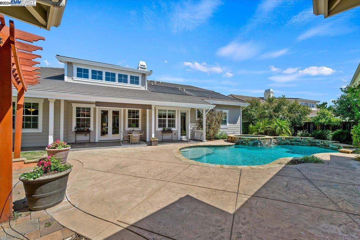 1616 Cindy Way