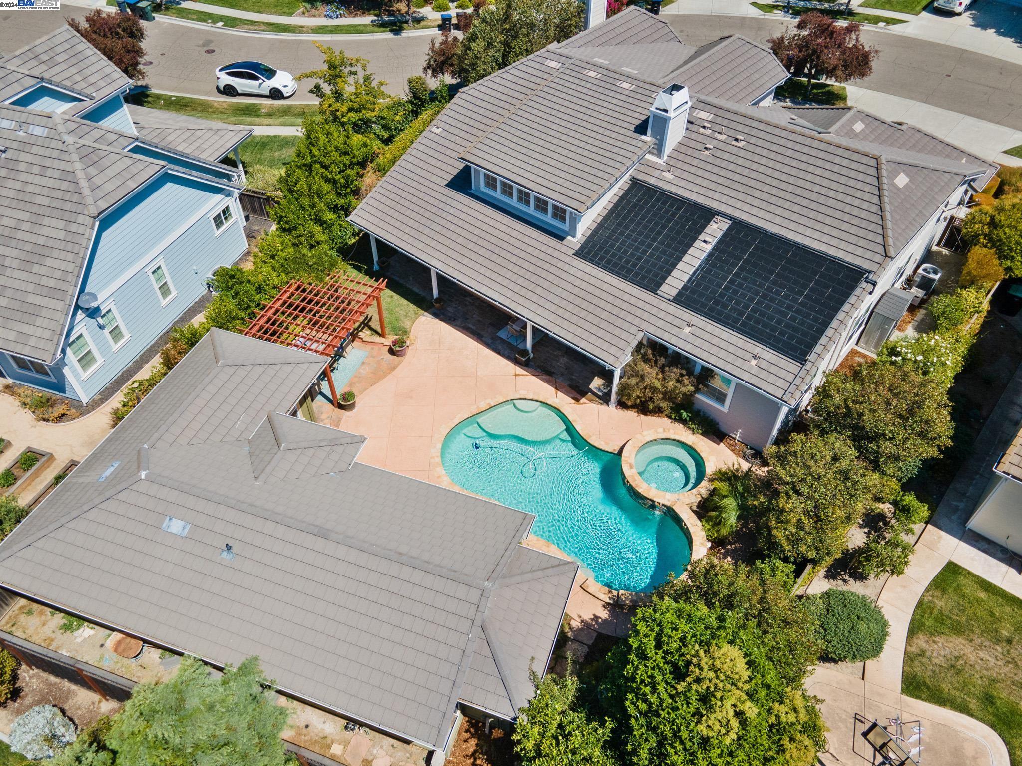 1616 Cindy Way