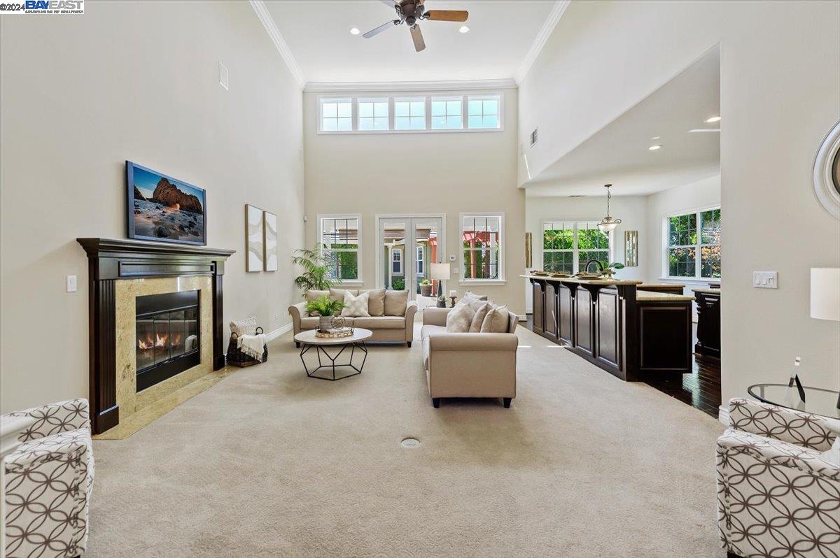 1616 Cindy Way