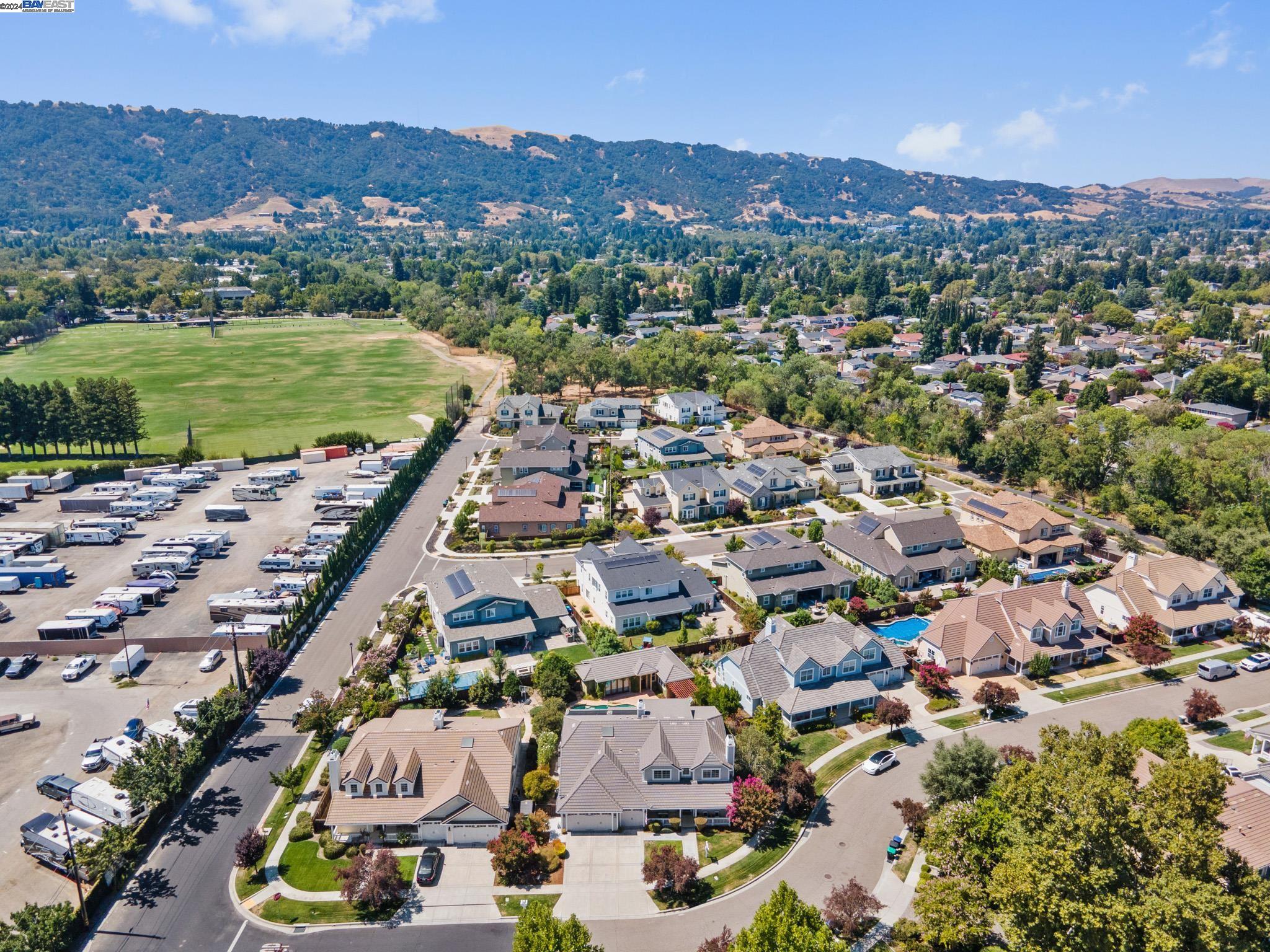 1616 Cindy Way