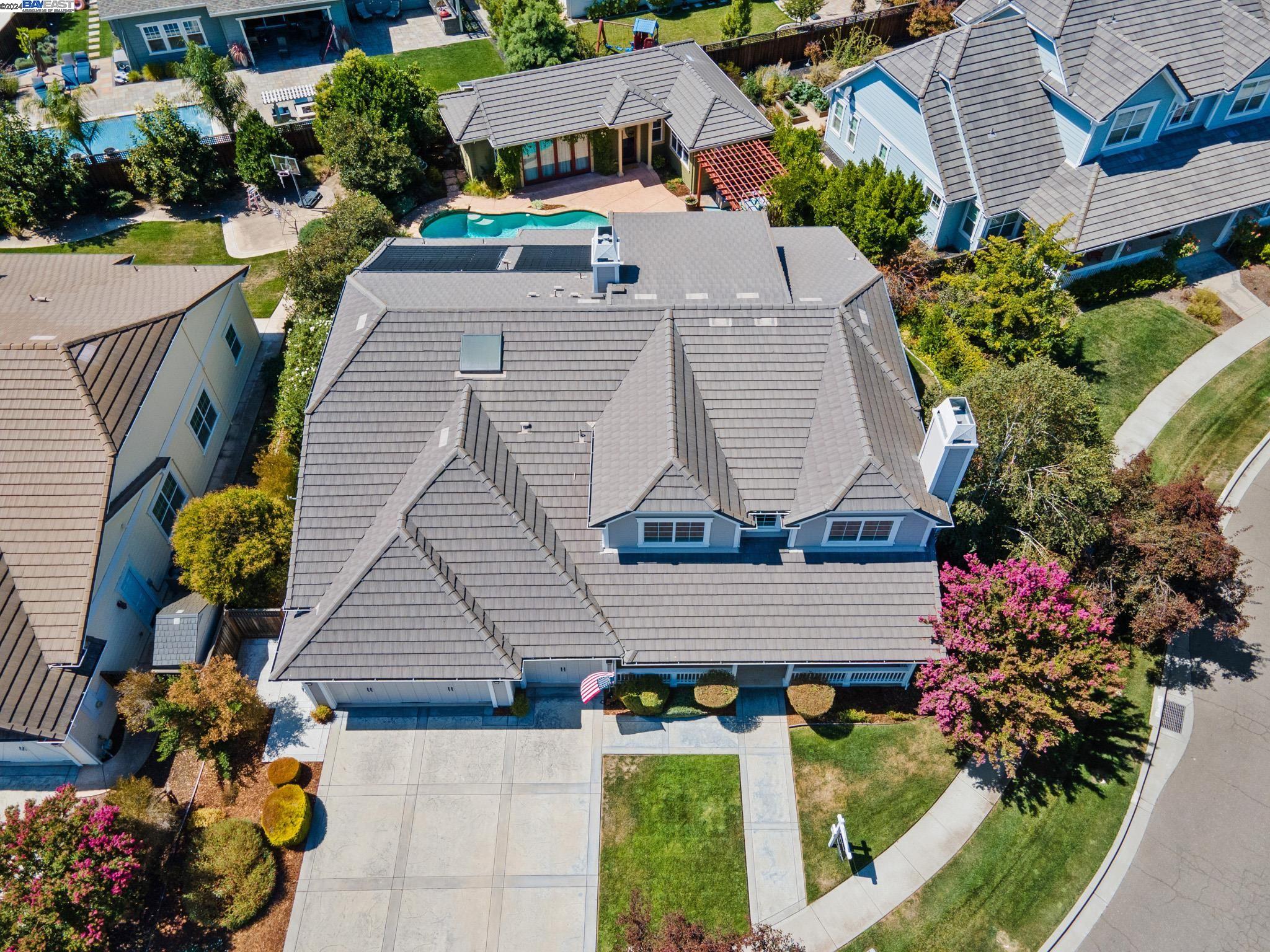1616 Cindy Way