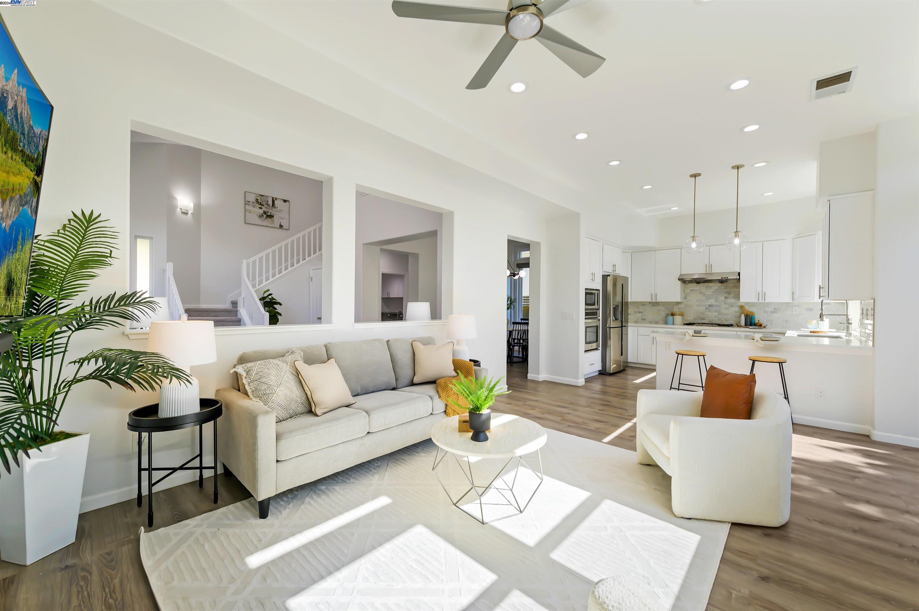 35875 Vivian Pl