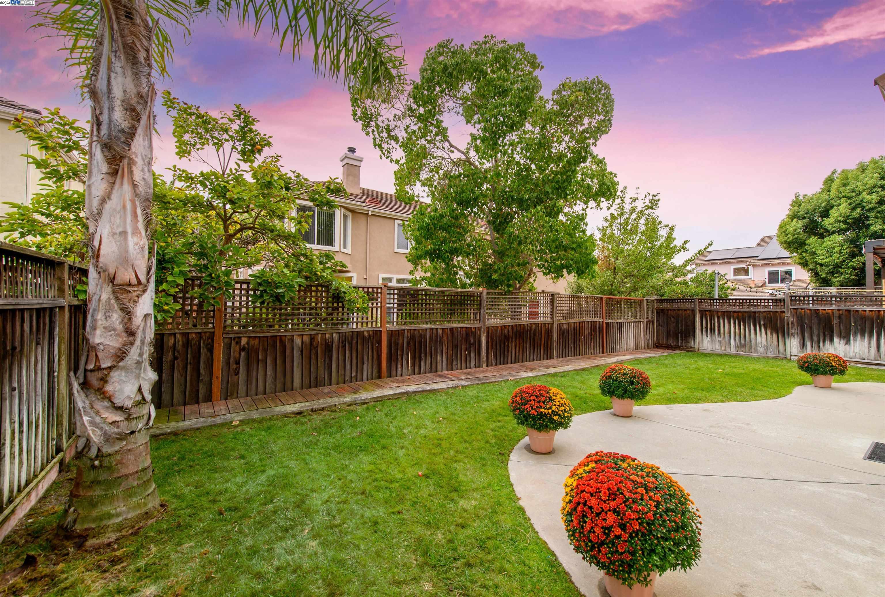 35875 Vivian Pl