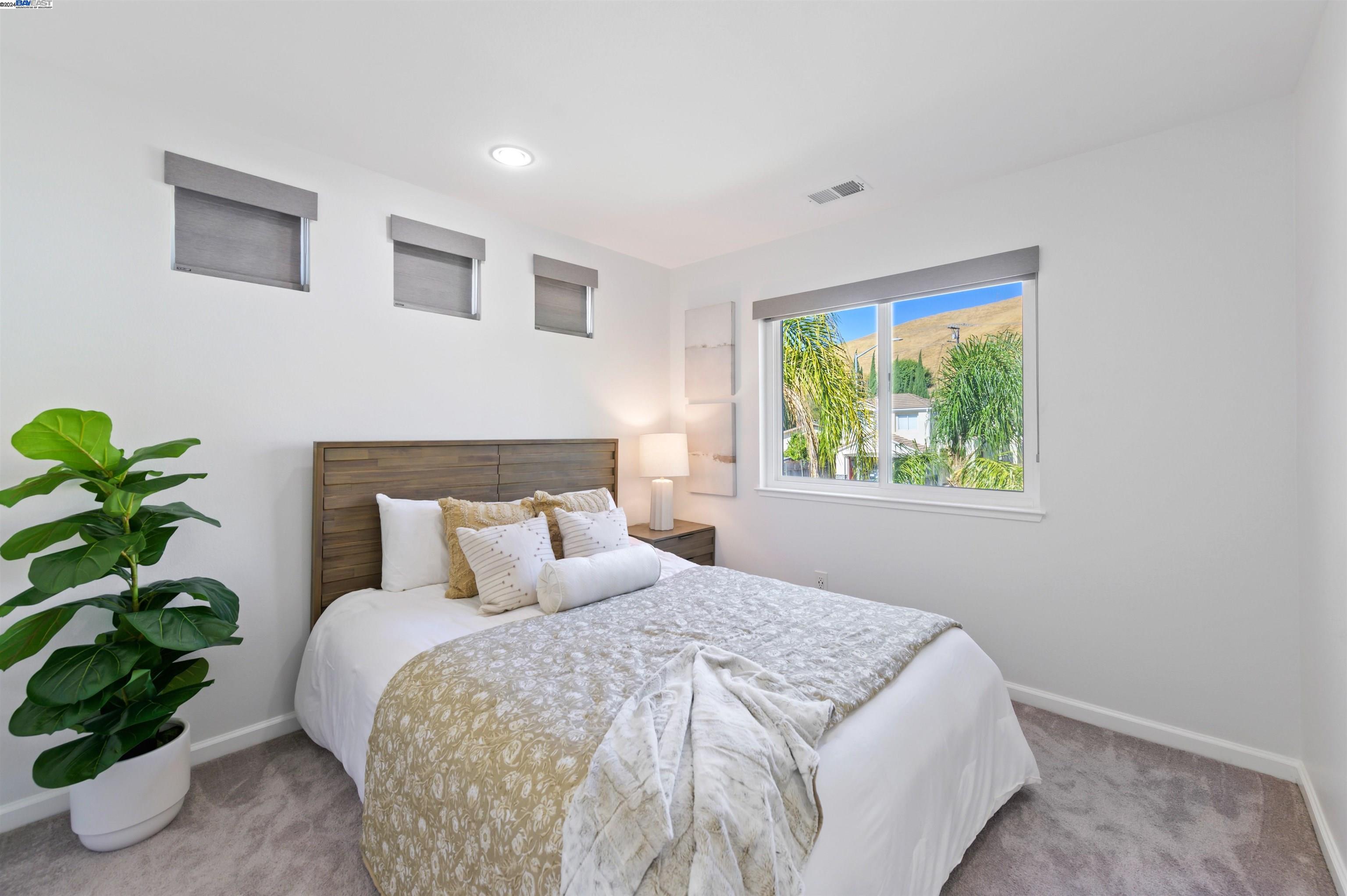 35875 Vivian Pl