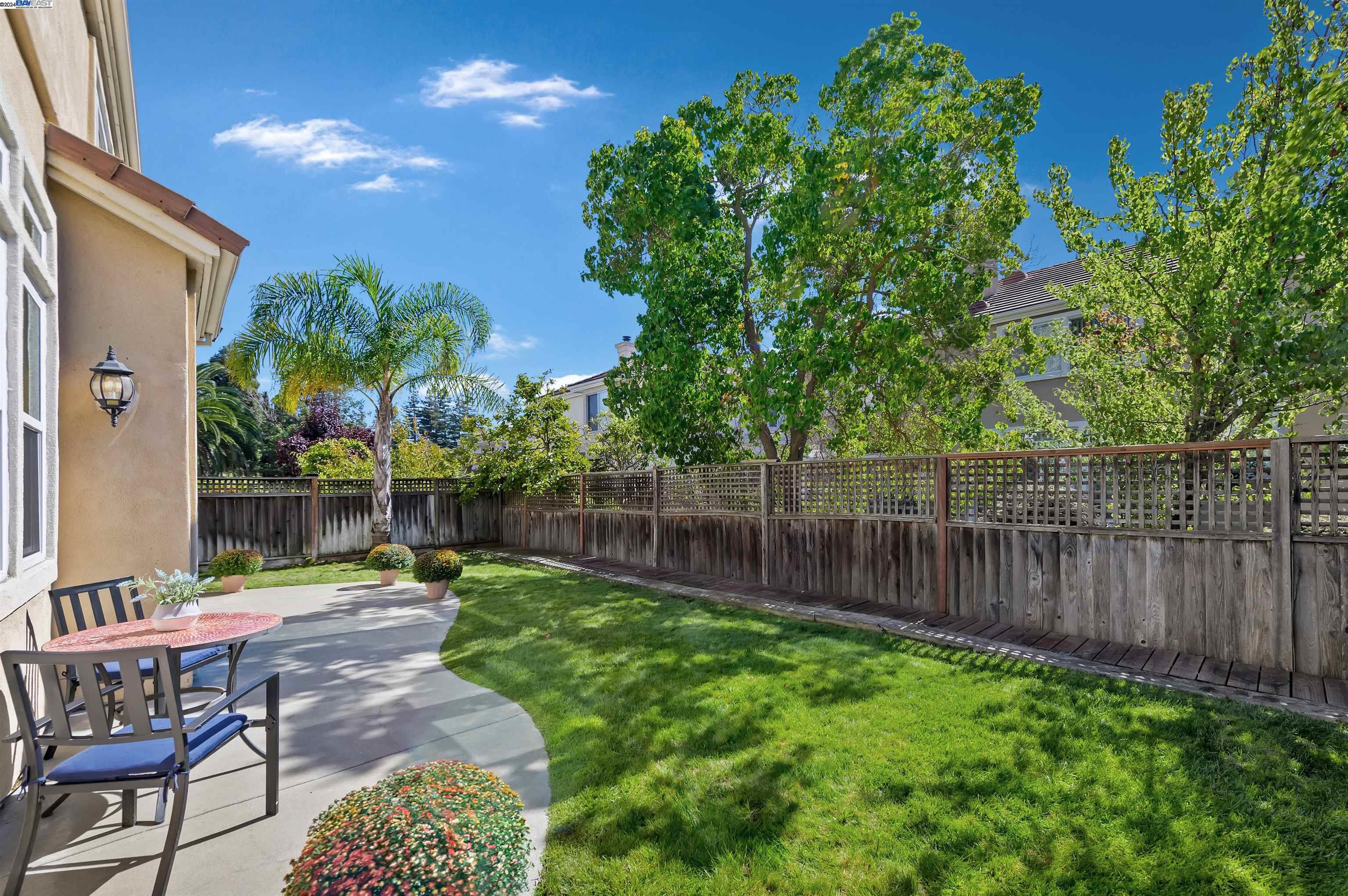 35875 Vivian Pl